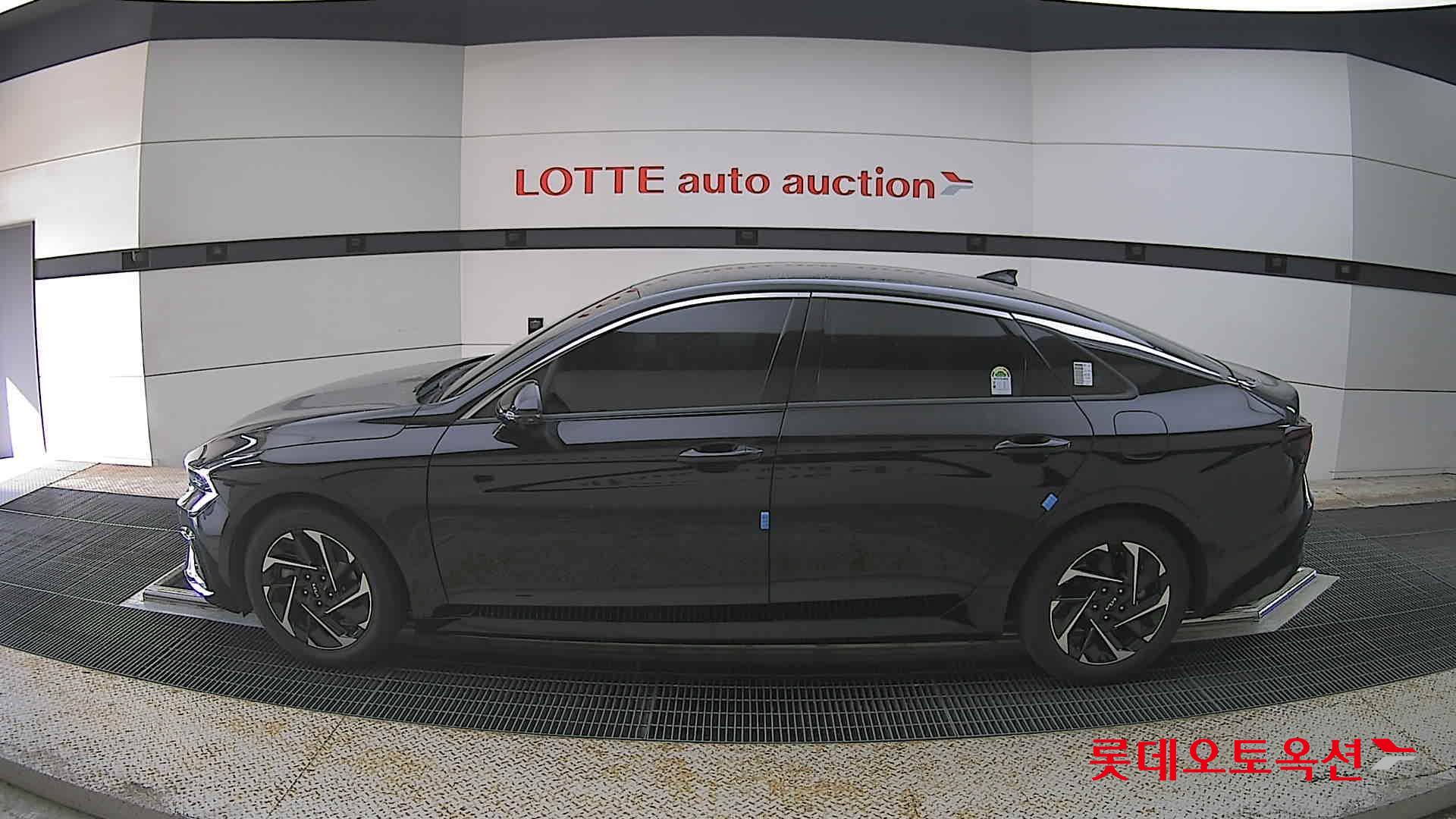 Kia K5 - 13