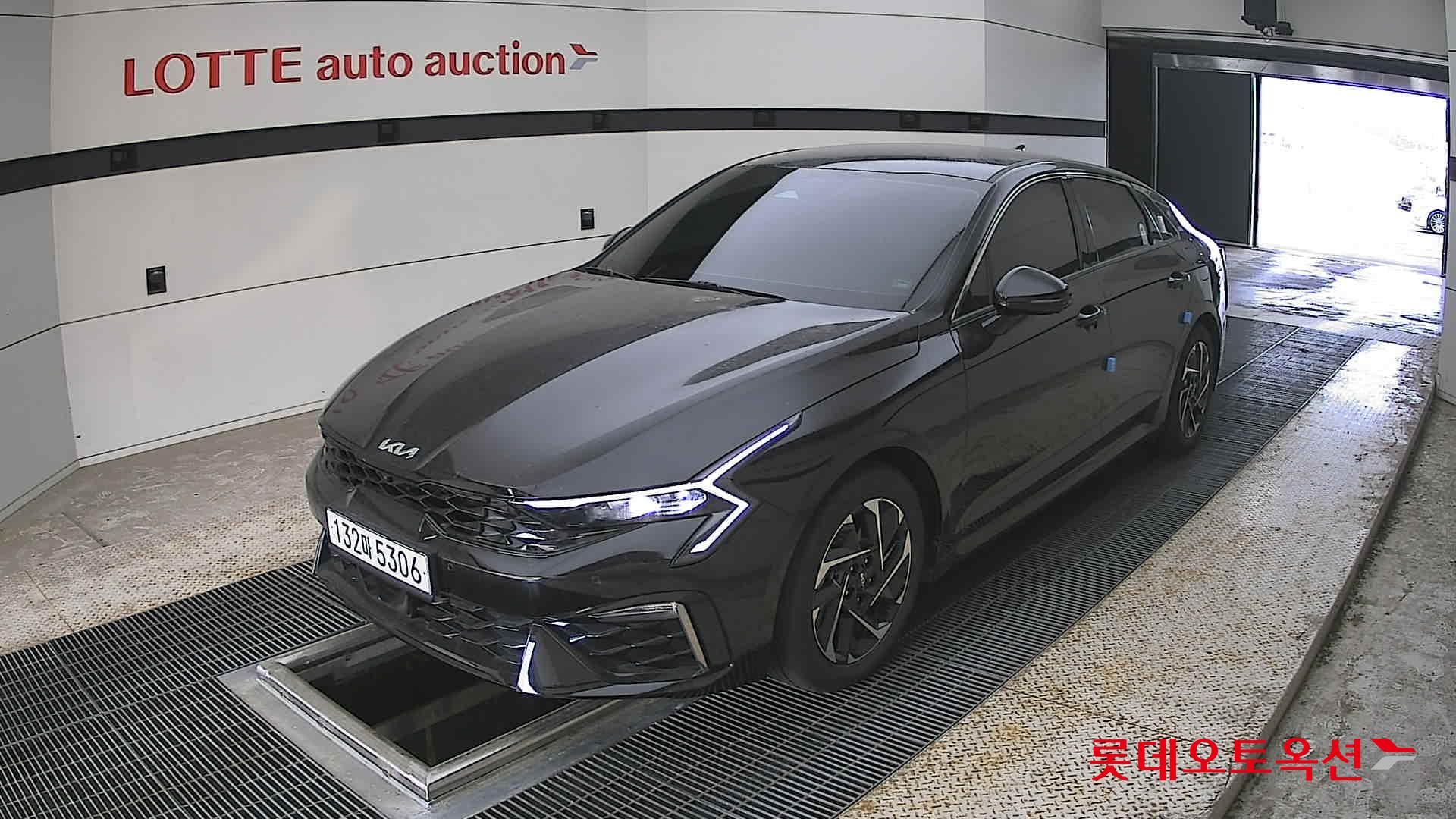 Kia K5 - 3