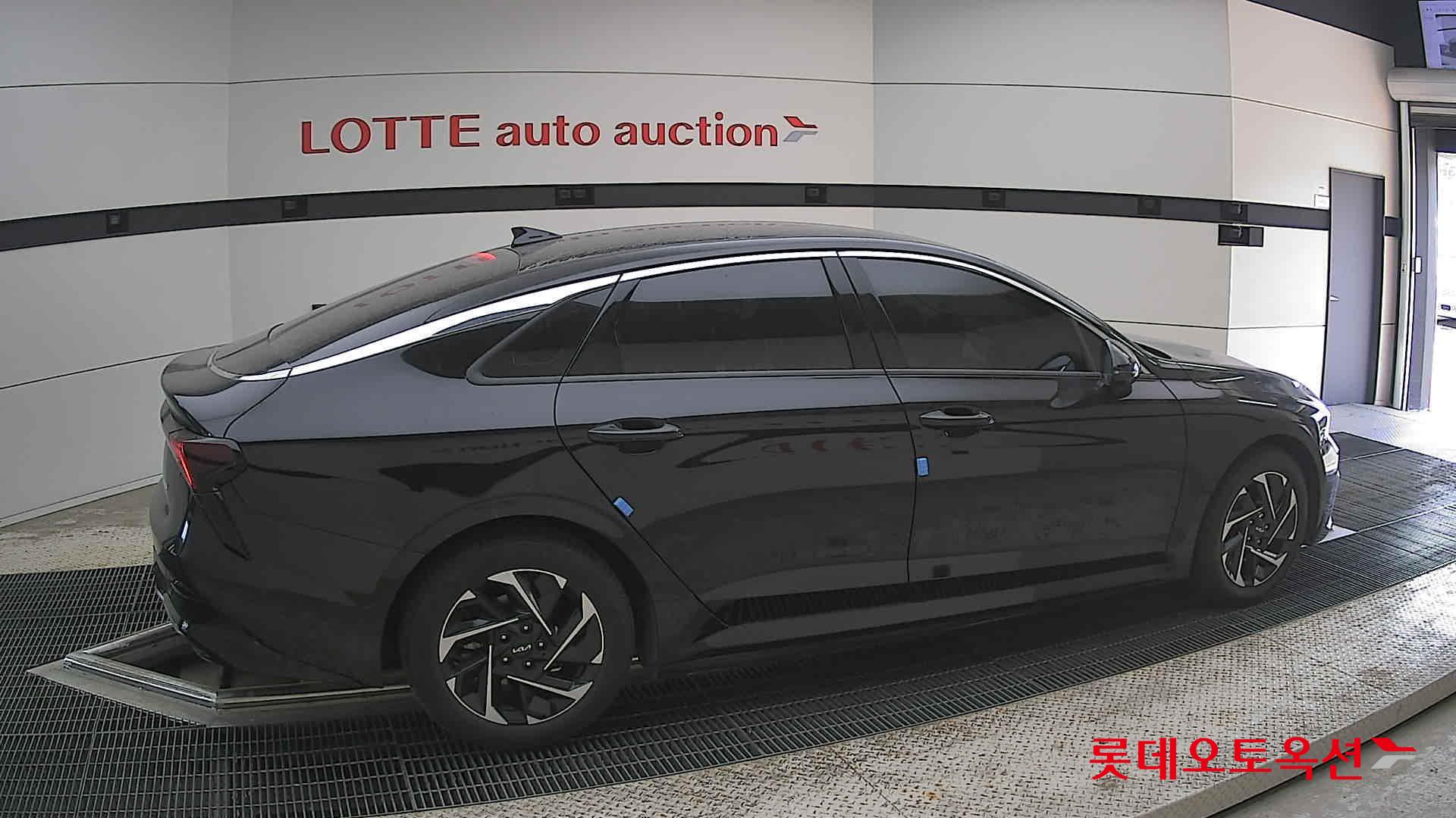 Kia K5 - 20