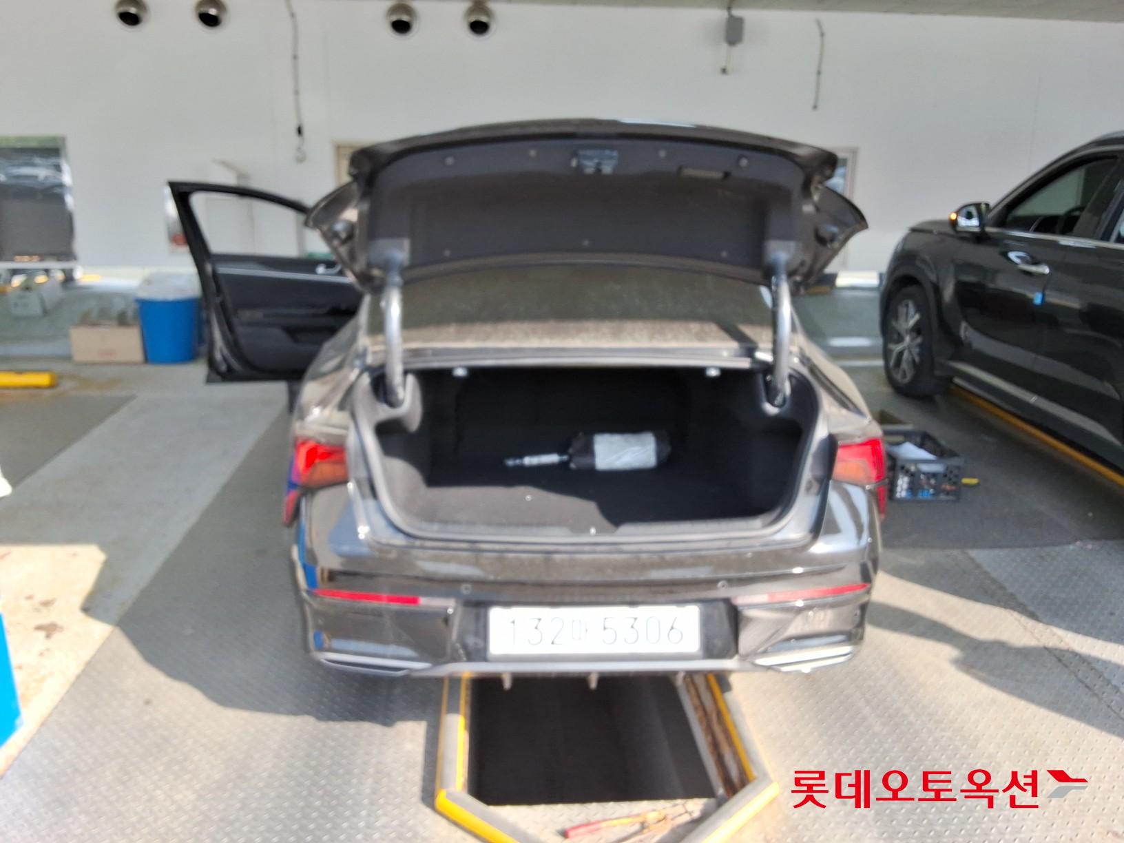 Kia K5 - 9