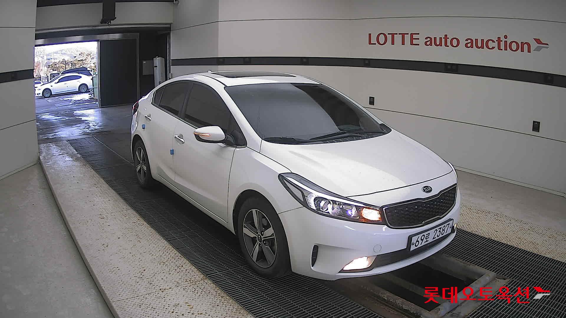 Kia K3 2018 Белый из Кореи, фото 2