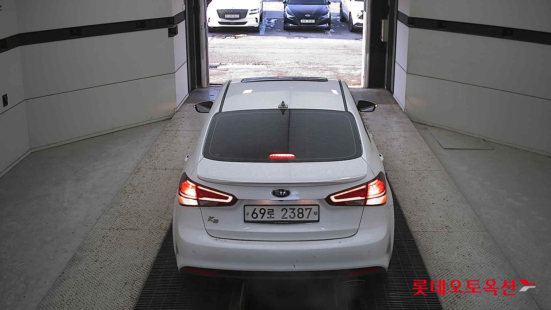 Kia K3 2018 Белый из Кореи, фото 5