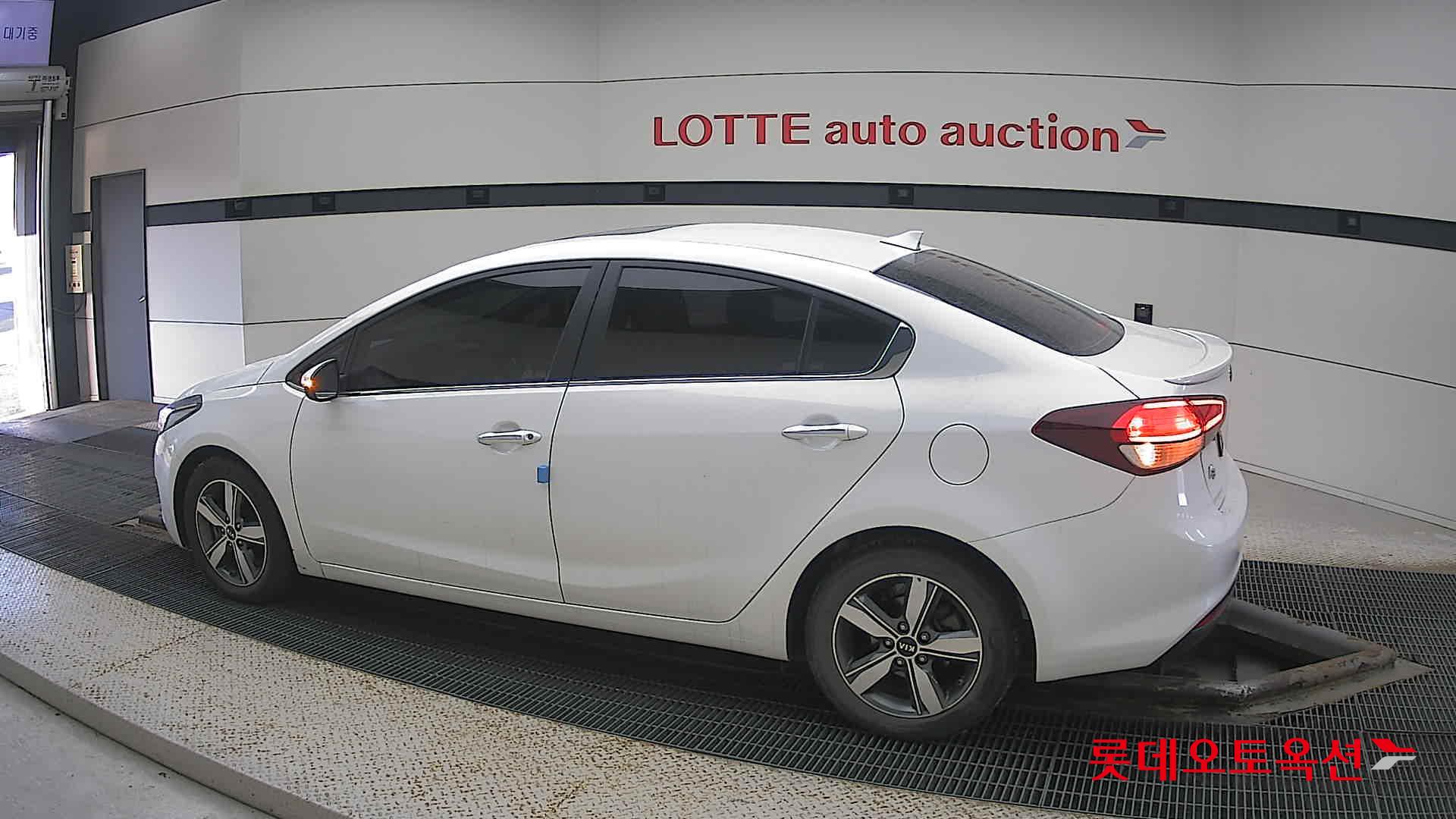 Kia K3 id 3633625 из Кореи 11