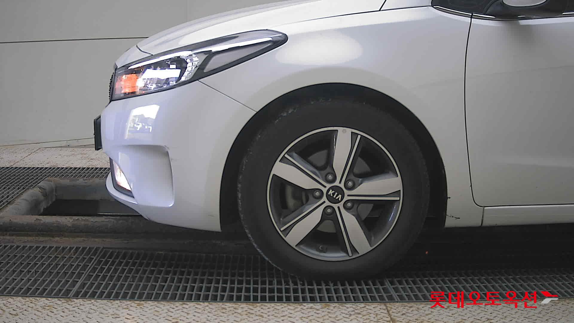 Kia K3 id 3633625 из Кореи 21