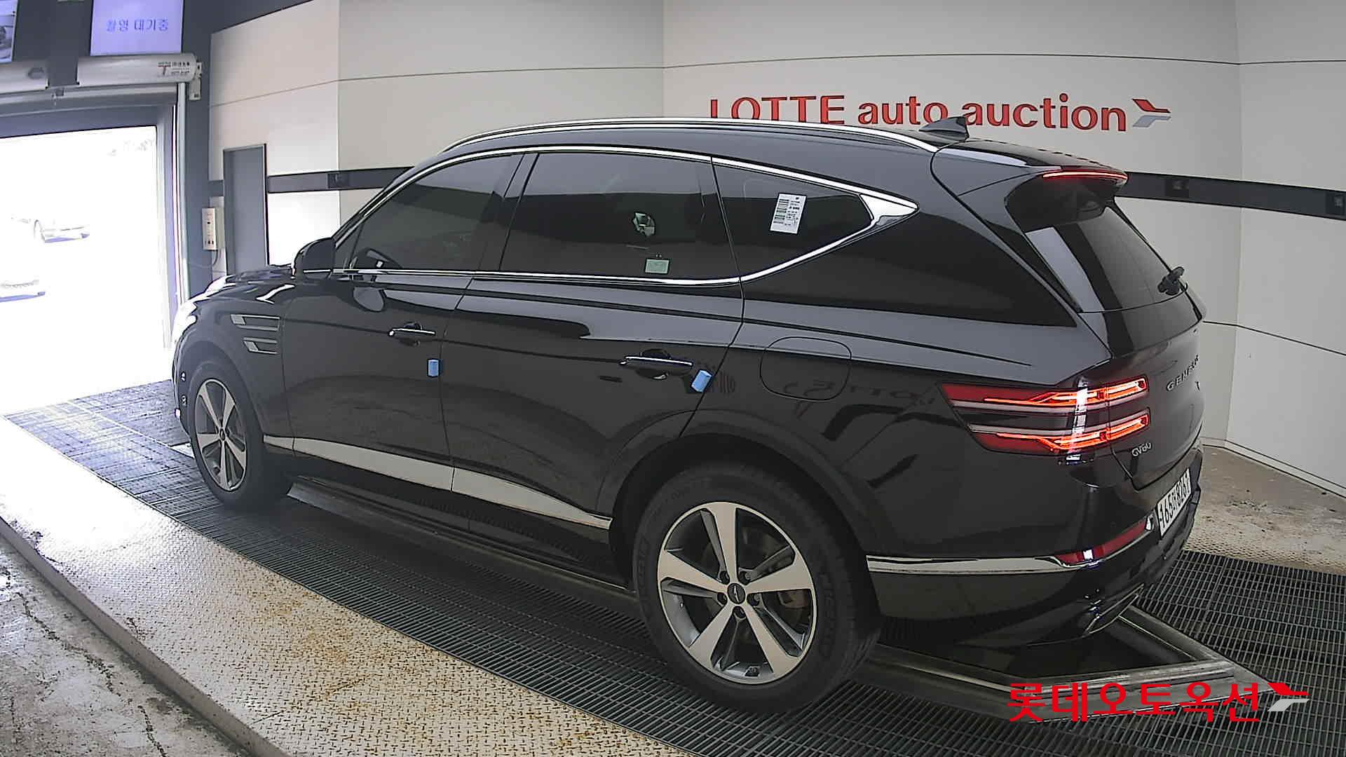 2023 - genesis gv80