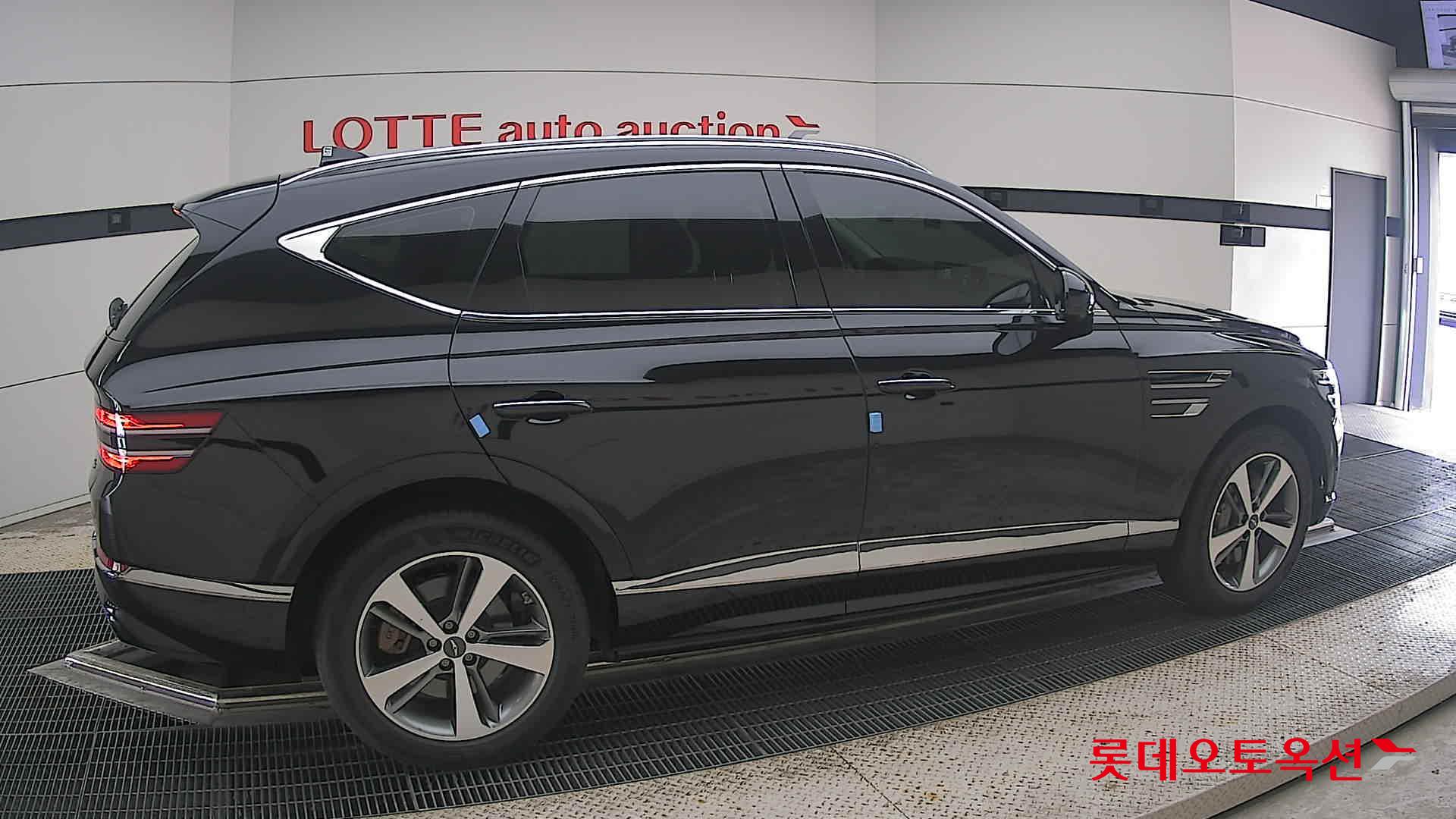 2023 - genesis gv80