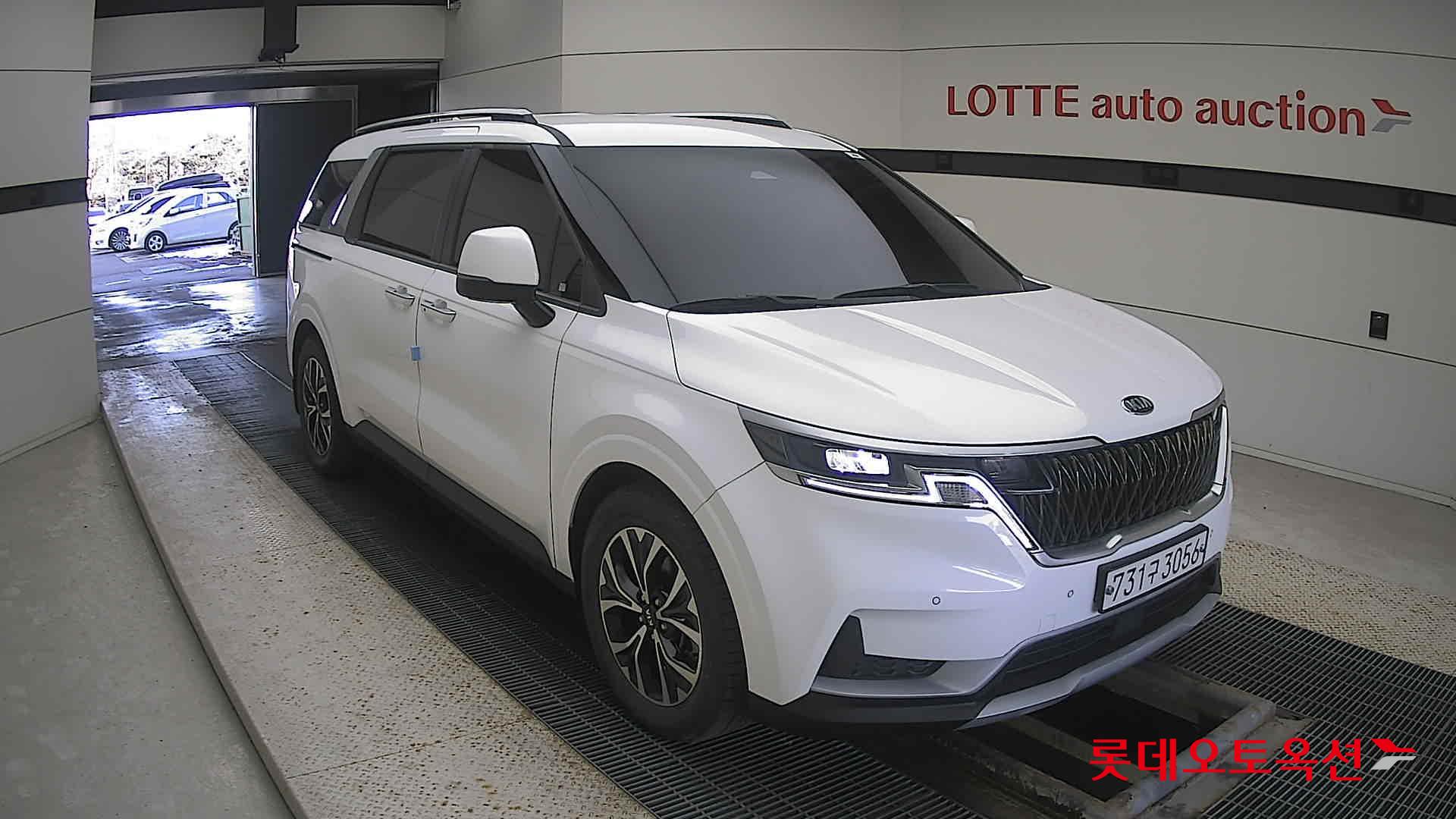 Kia Carnival 2021 Белый из Кореи, фото 2