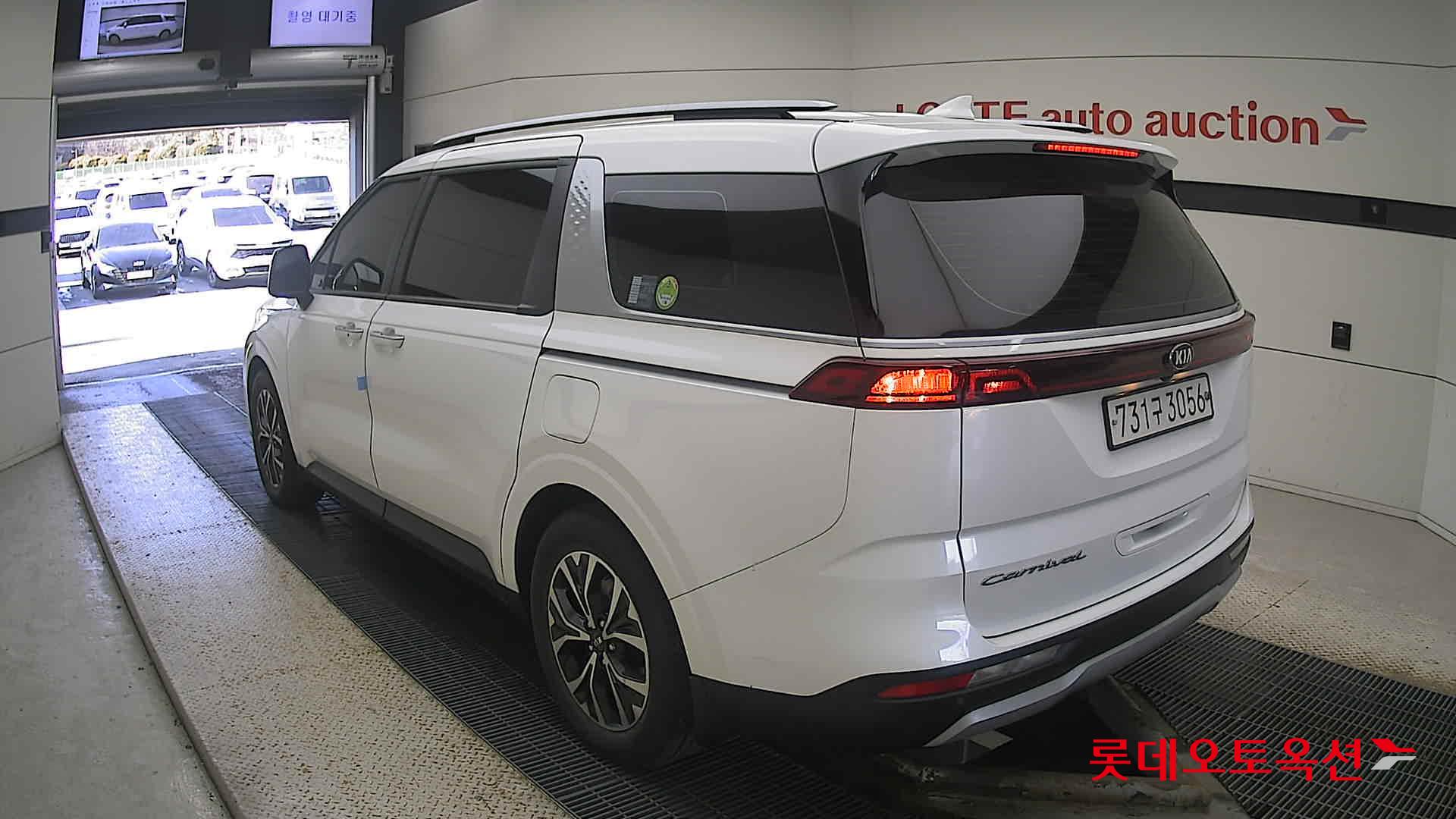 Kia Carnival 2021 Белый из Кореи, фото 6