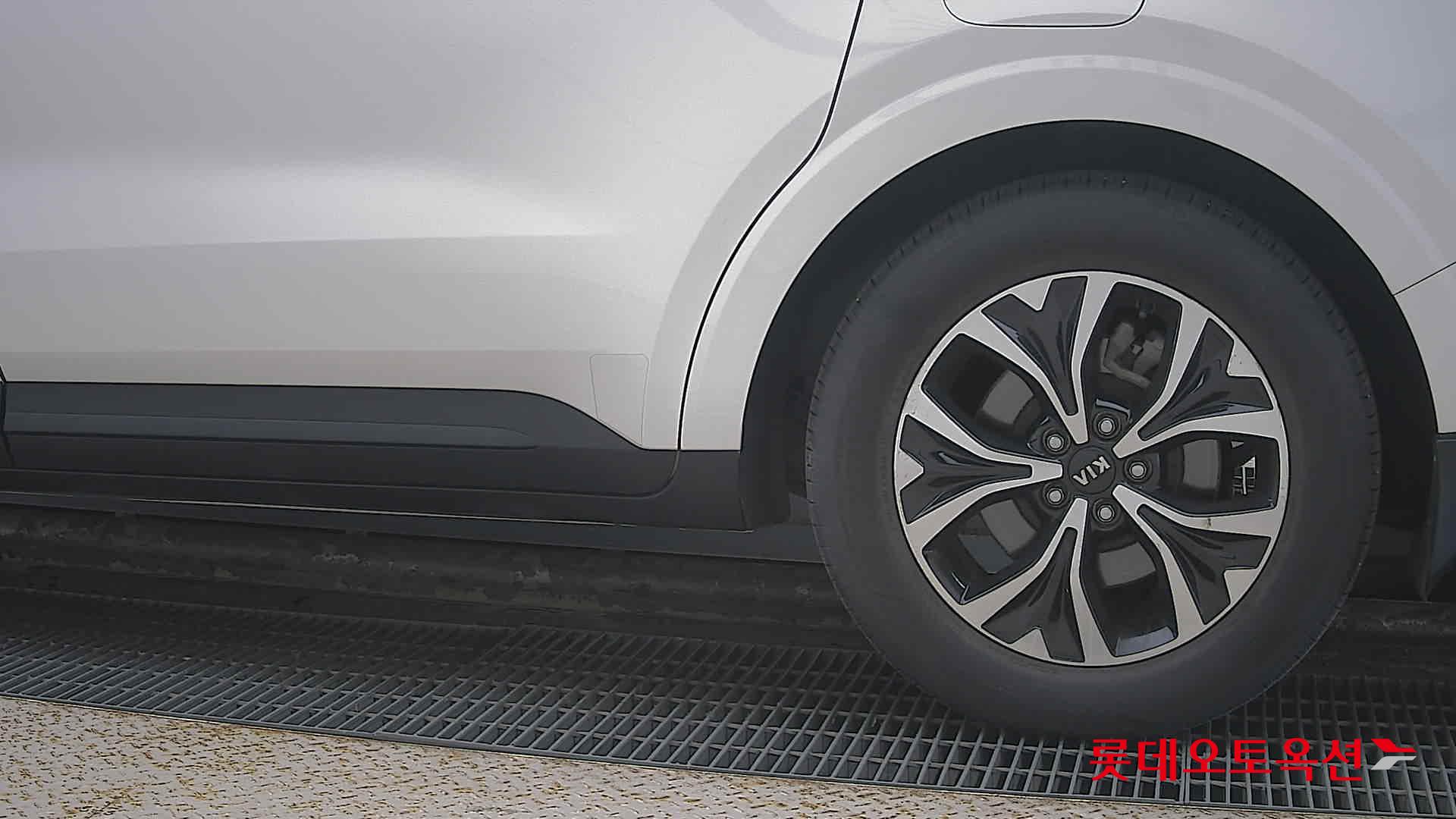 Kia Carnival id 3633665 из Кореи 22