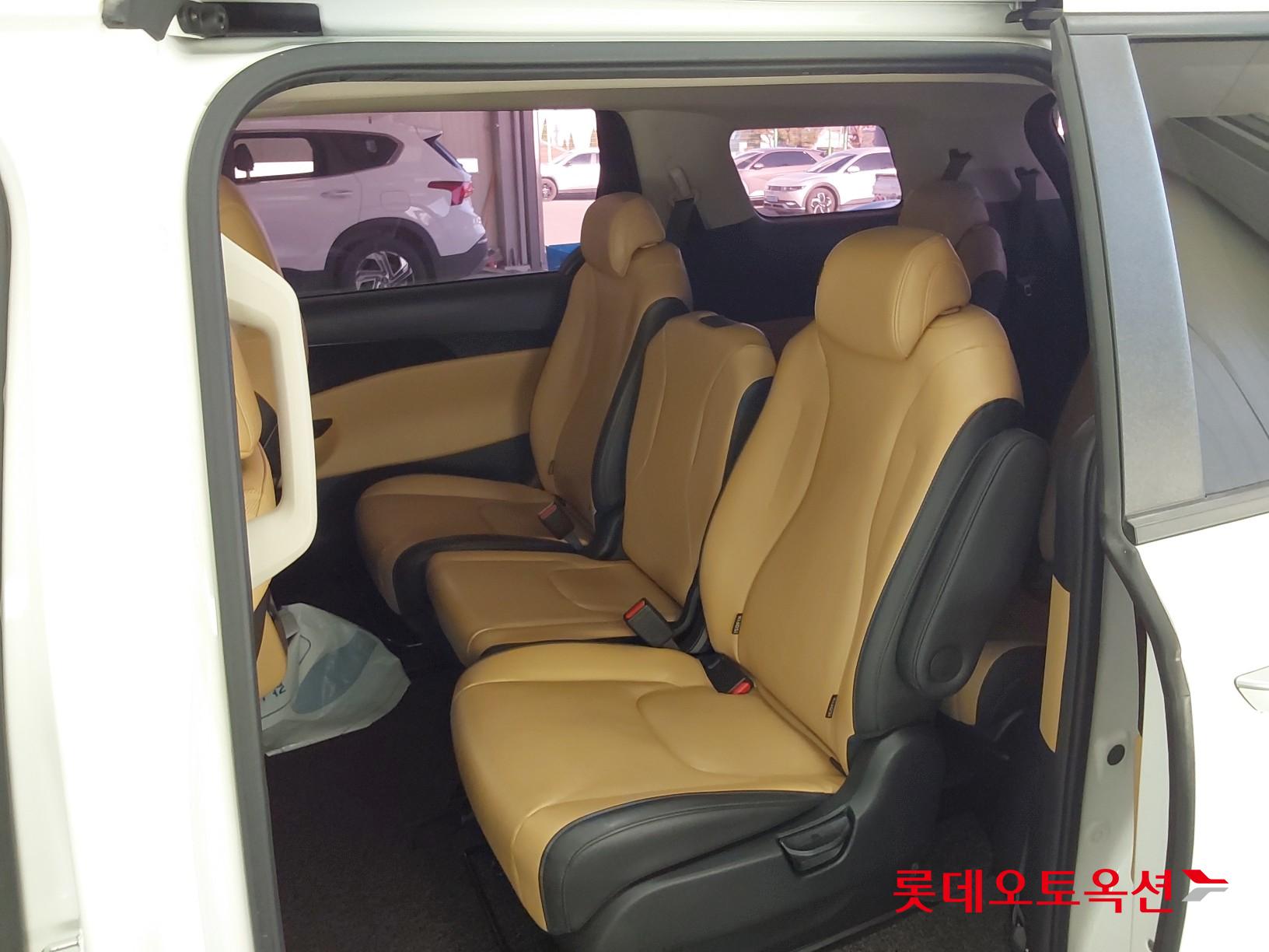 Kia Carnival id 3633665 из Кореи 37