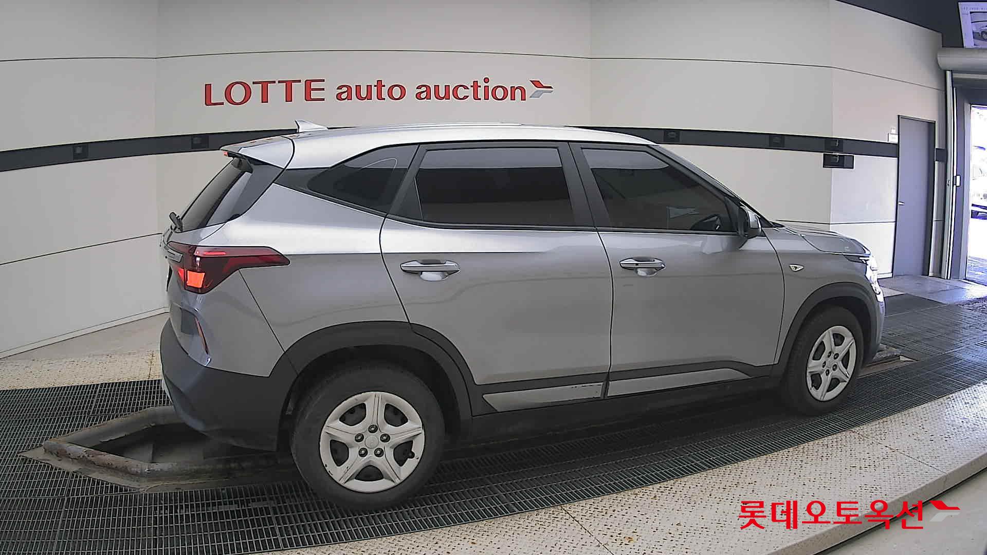 Kia Seltos id 3633621 из Кореи 18