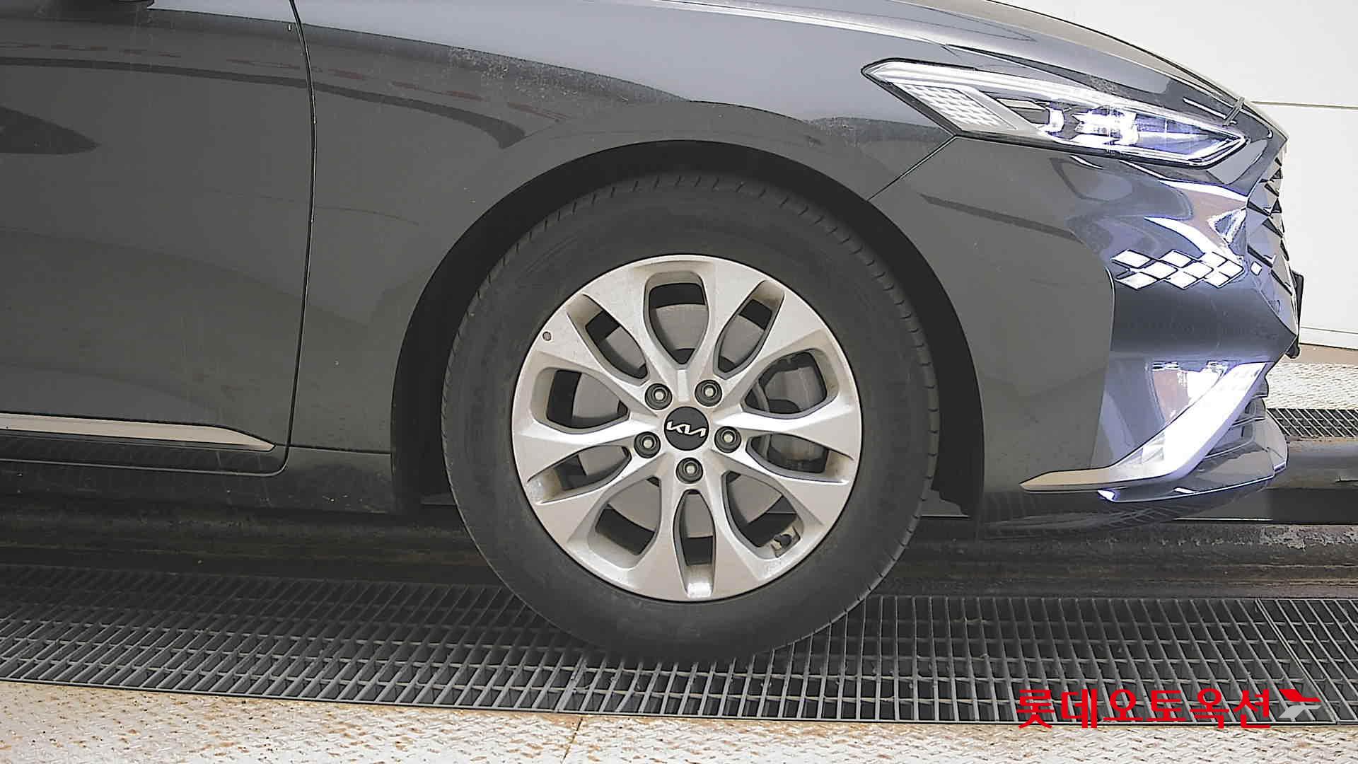 Kia K8 id 3633655 из Кореи 23