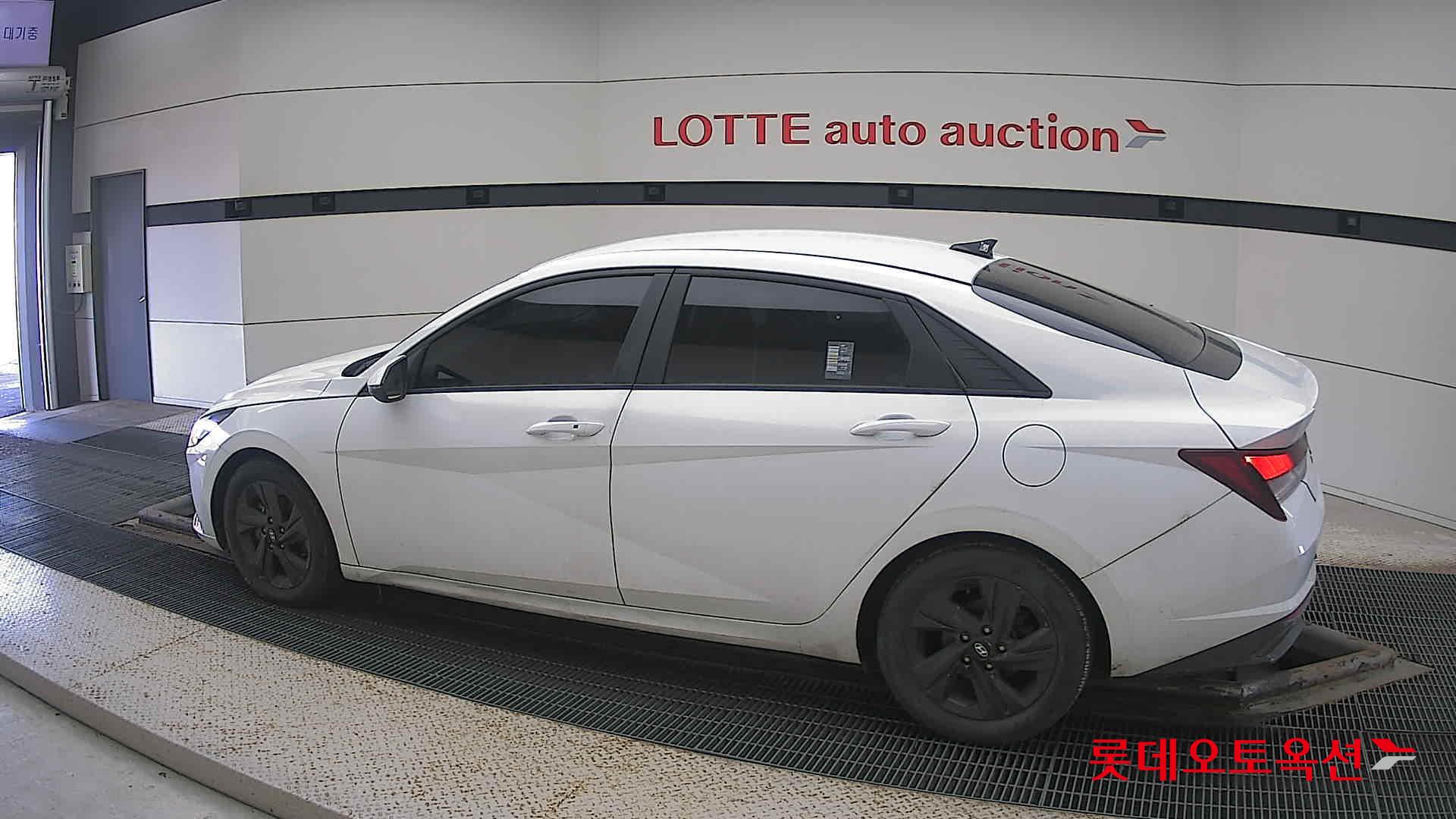 Hyundai Avante Hybrid id 3633567 из Кореи 11