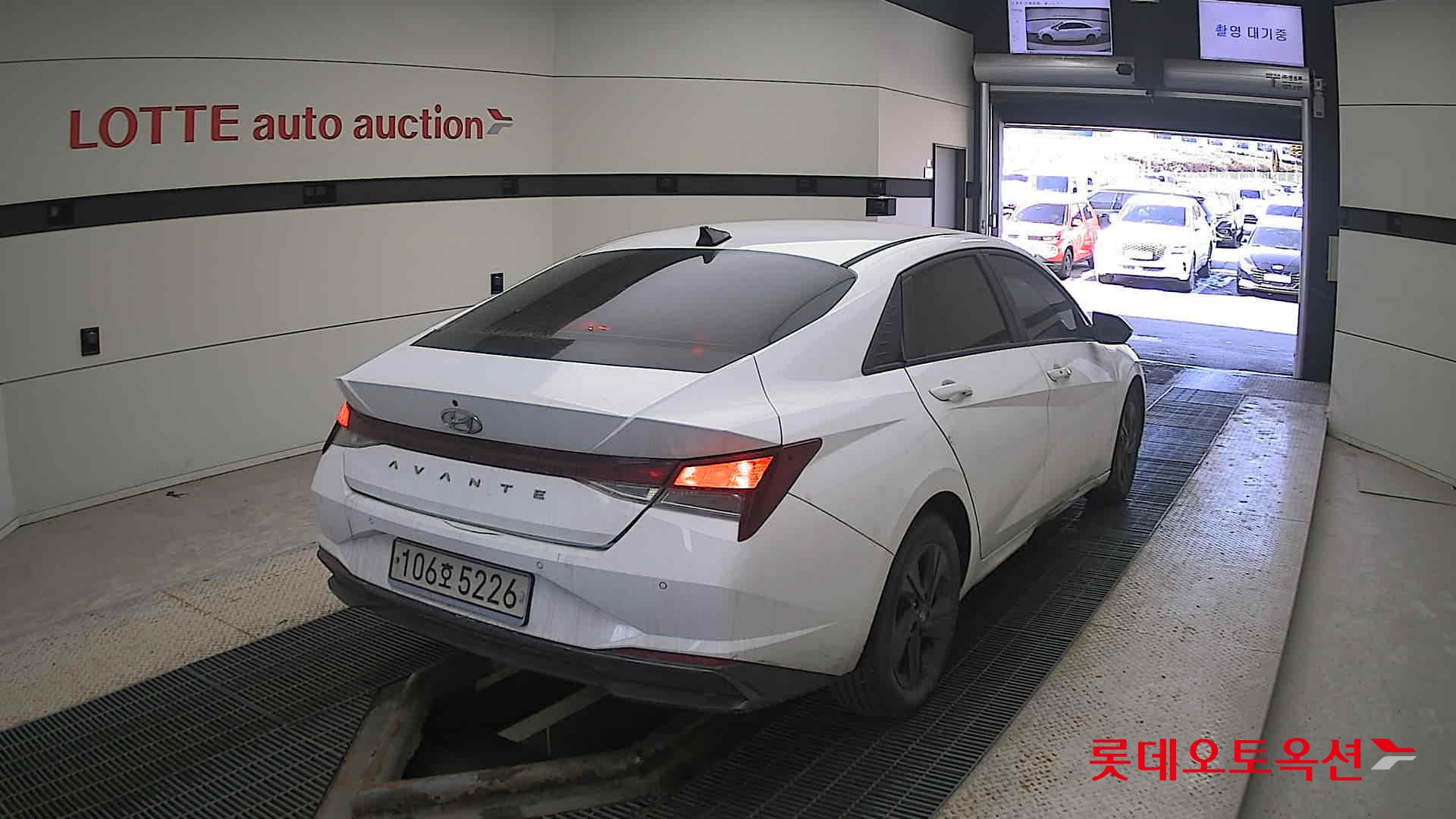 Hyundai Avante Hybrid id 3633567 из Кореи 20