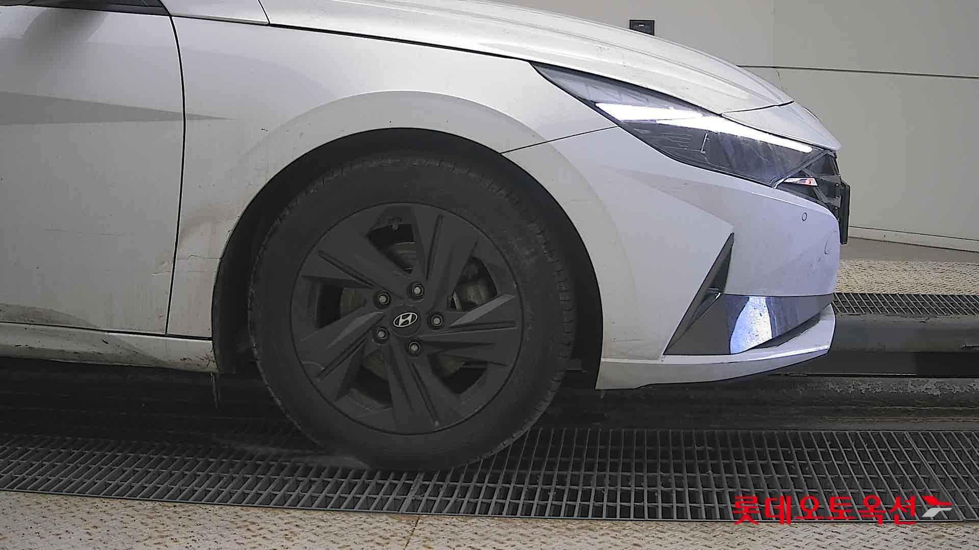 Hyundai Avante Hybrid id 3633567 из Кореи 23