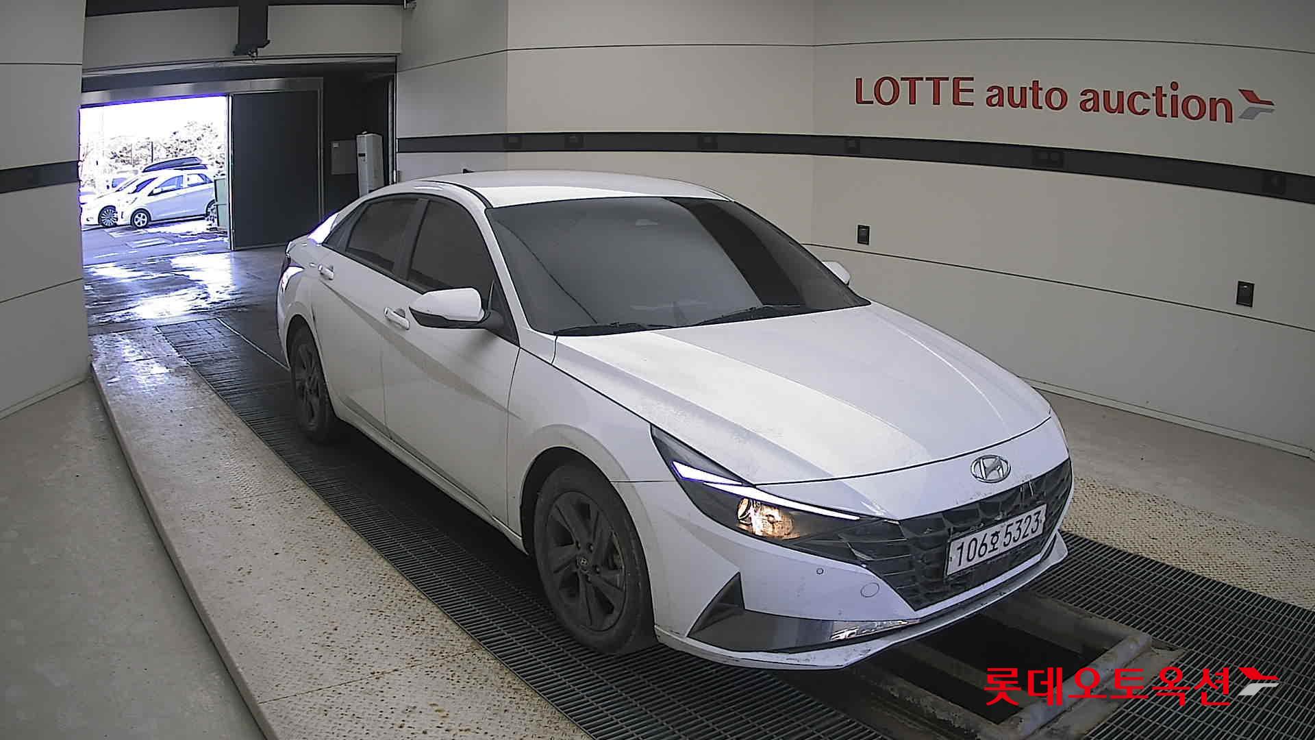 Hyundai Avante Hybrid 2023 Белый из Кореи, фото 2