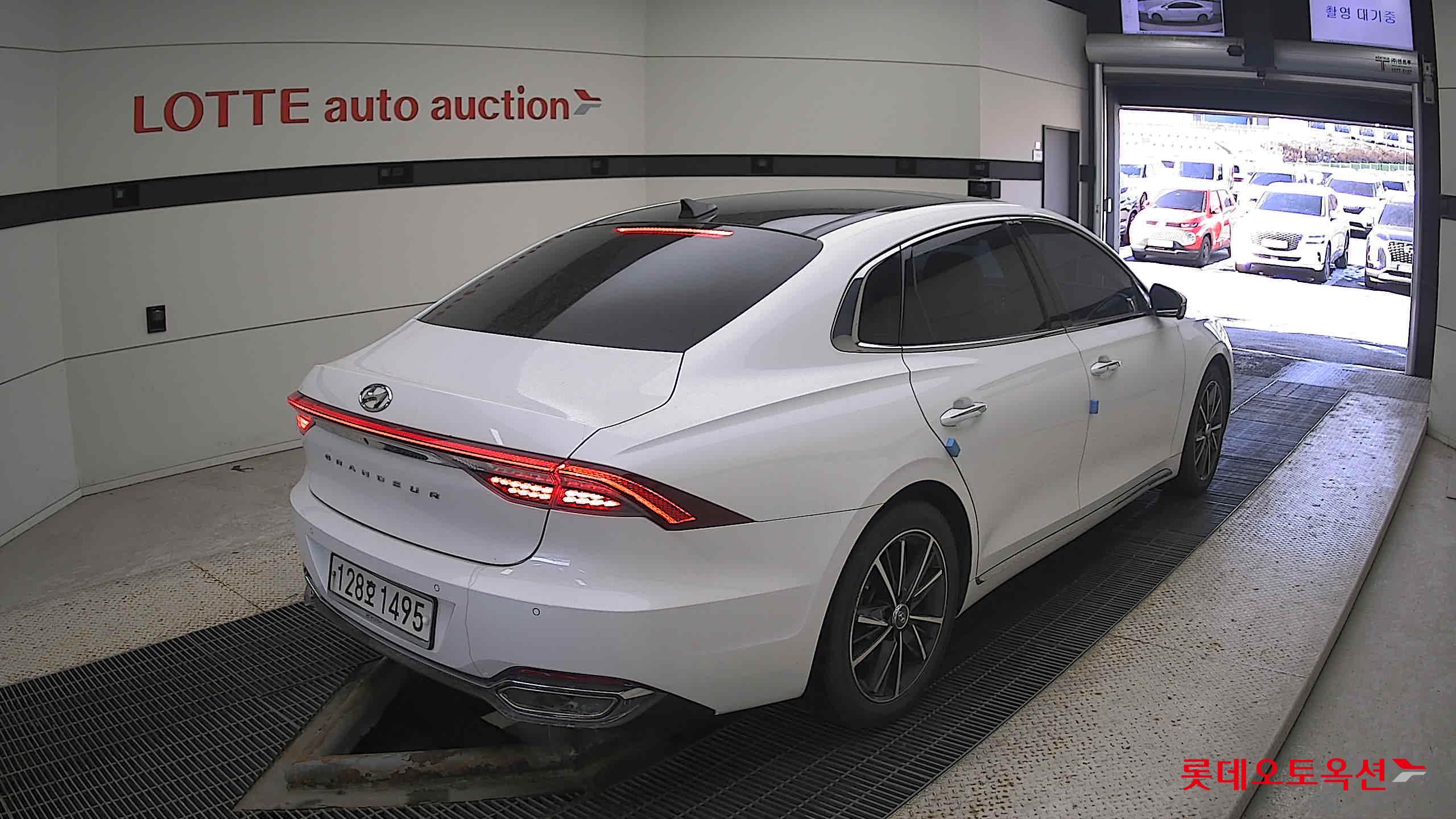 Hyundai Grandeur 2020 Белый из Кореи, фото 4