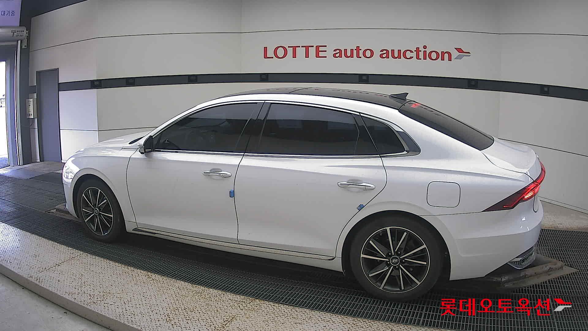 Hyundai Grandeur id 3628776 из Кореи 11