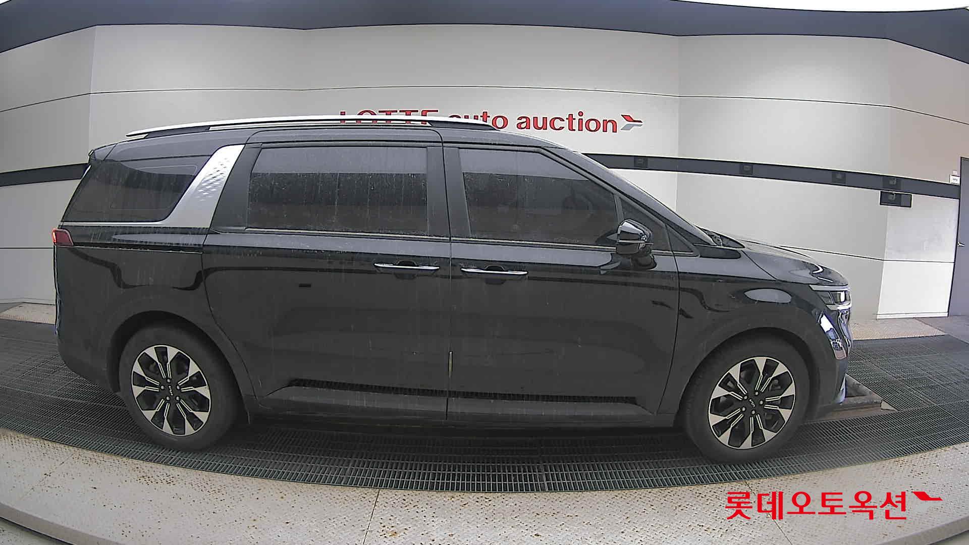 Kia Carnival 2022 Черный из Кореи, фото 3