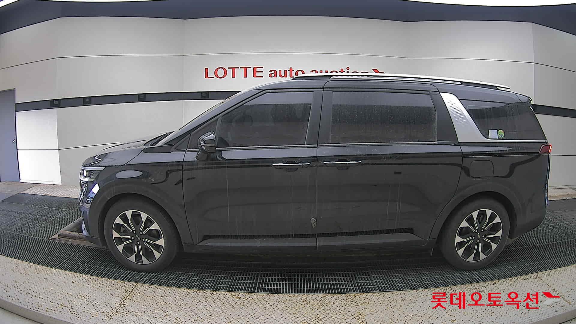 Kia Carnival id 3633663 из Кореи 7