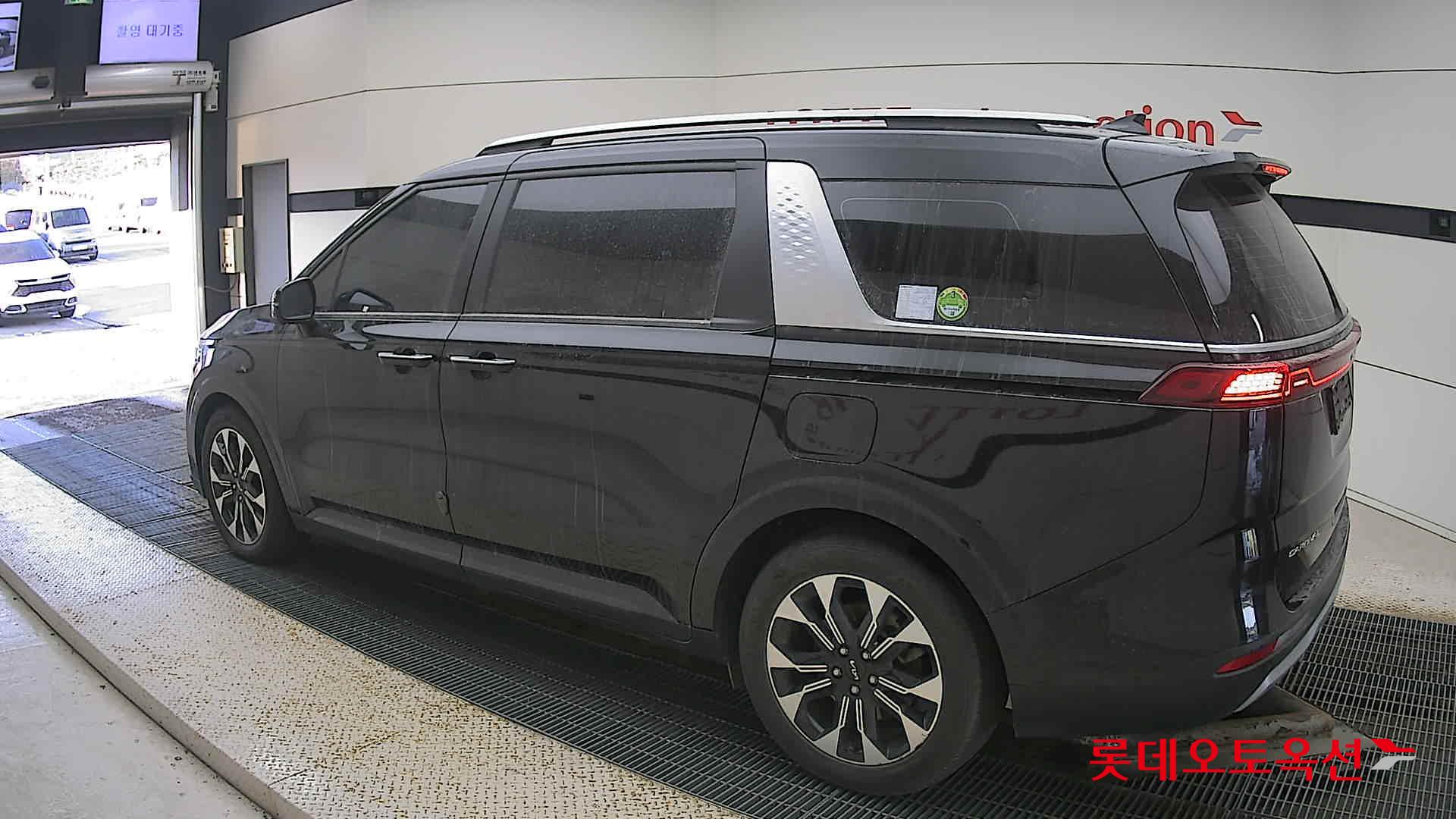 Kia Carnival id 3633663 из Кореи 10