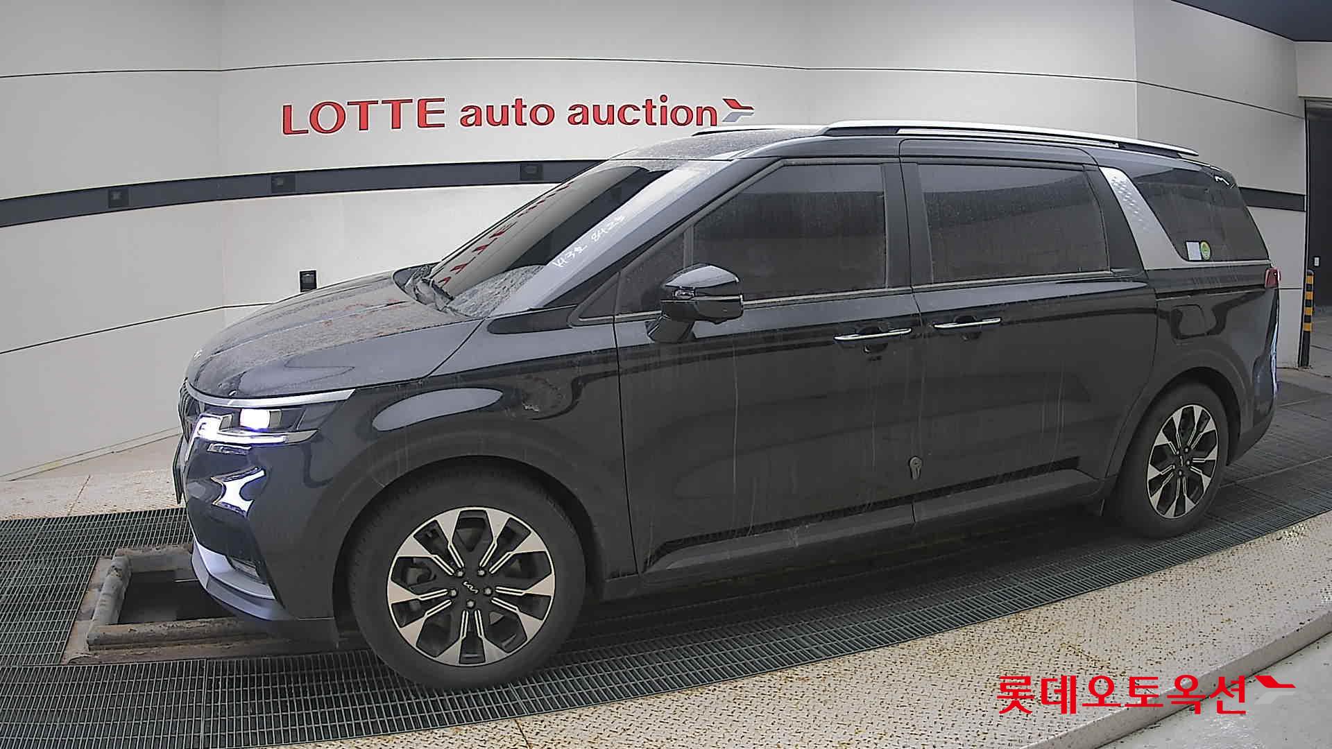 Kia Carnival id 3633663 из Кореи 12