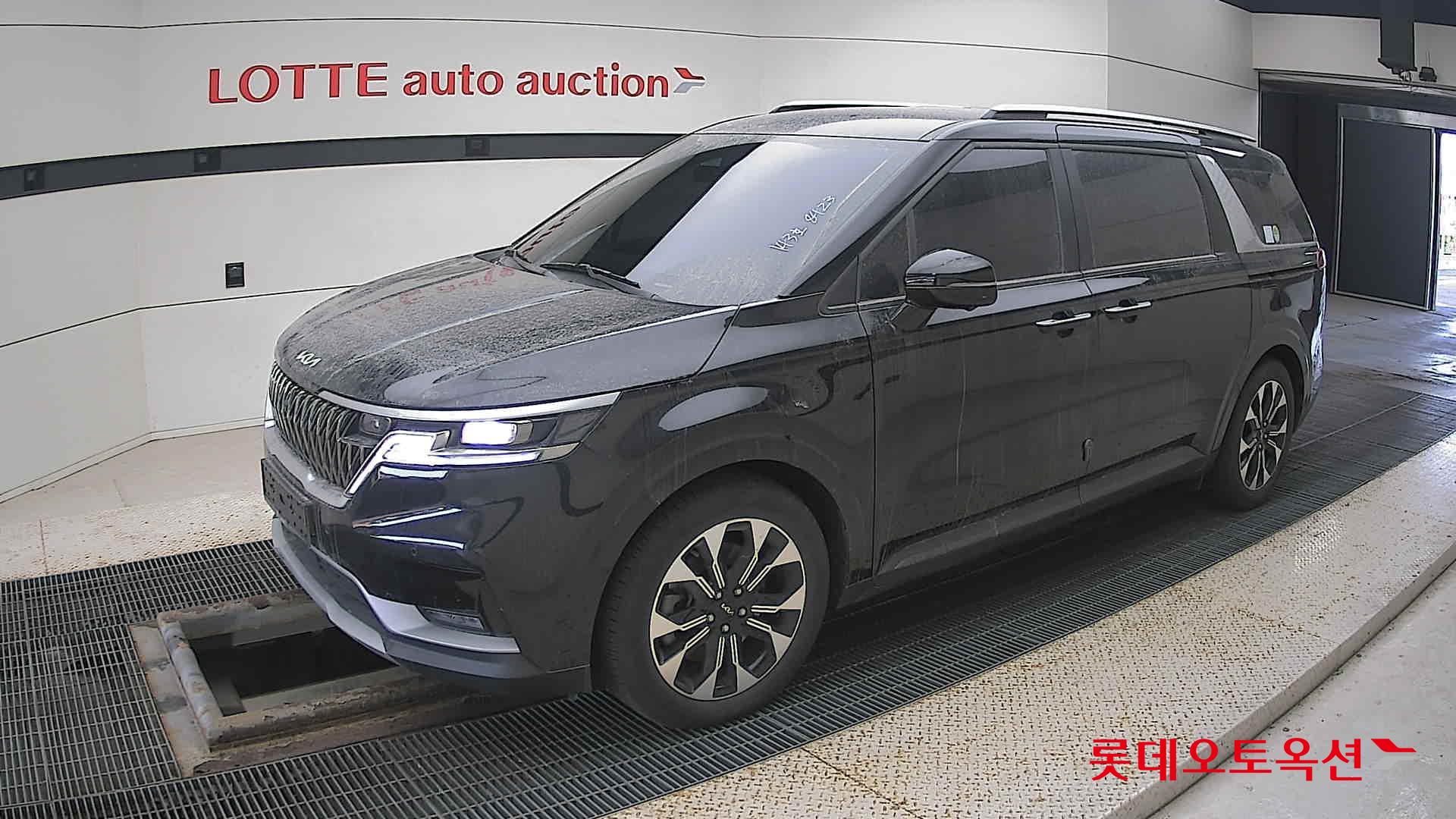 Kia Carnival id 3633663 из Кореи 13