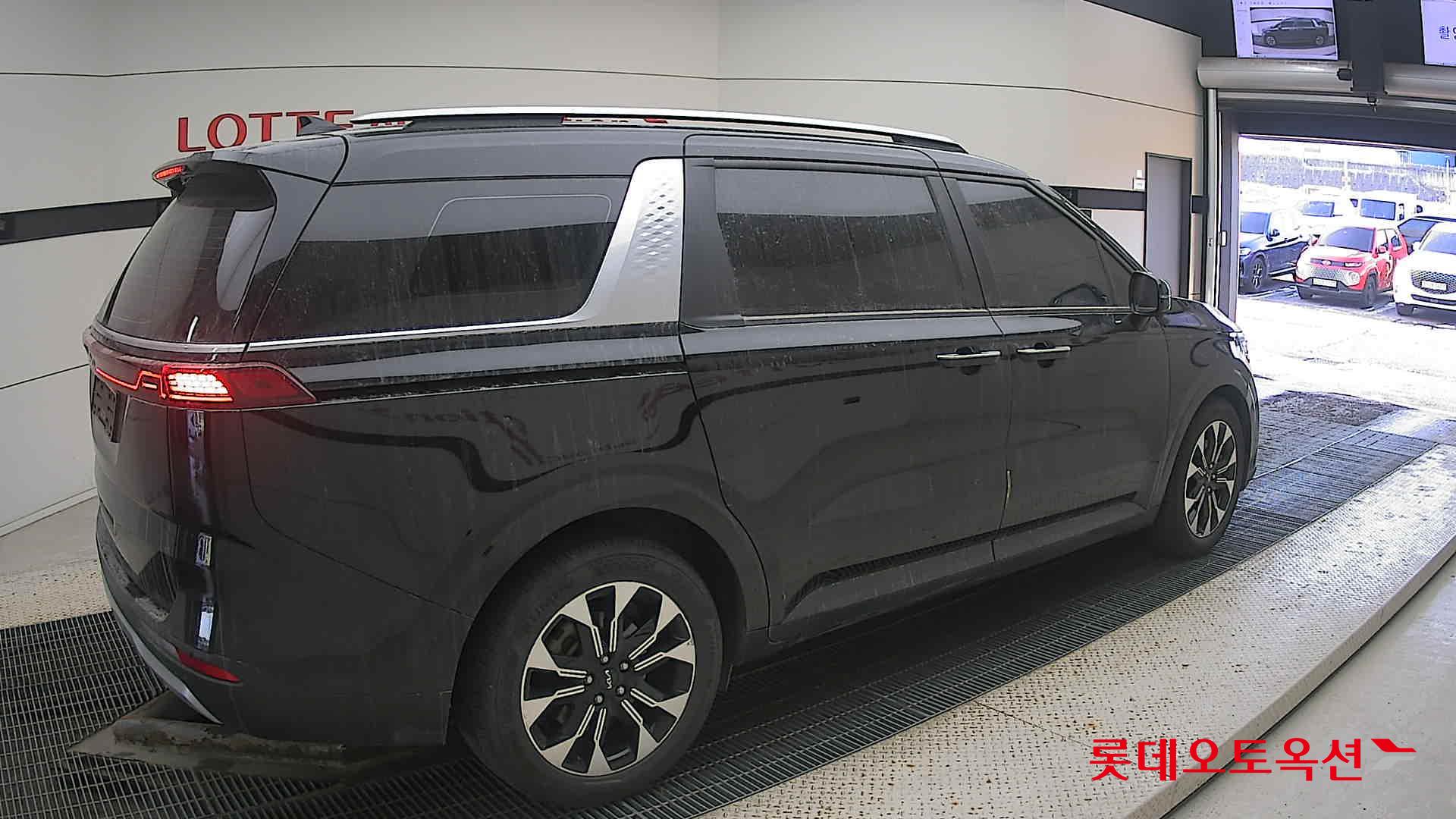 Kia Carnival id 3633663 из Кореи 19