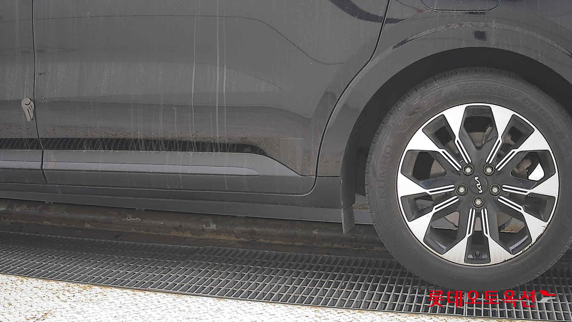 Kia Carnival id 3633663 из Кореи 22