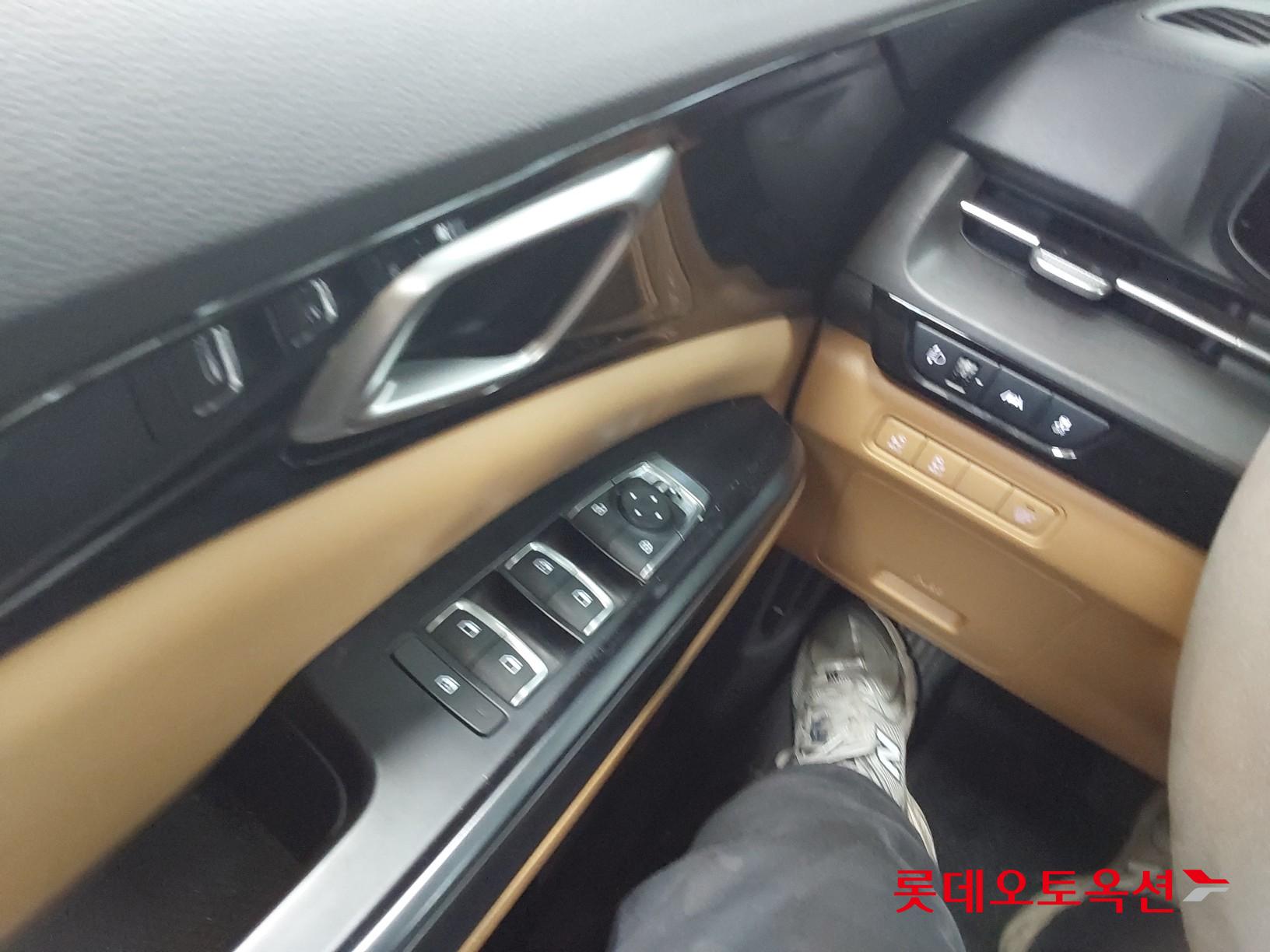 Kia Carnival id 3633663 из Кореи 28