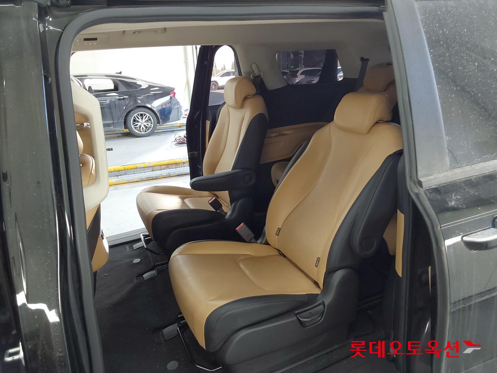 Kia Carnival id 3633663 из Кореи 37