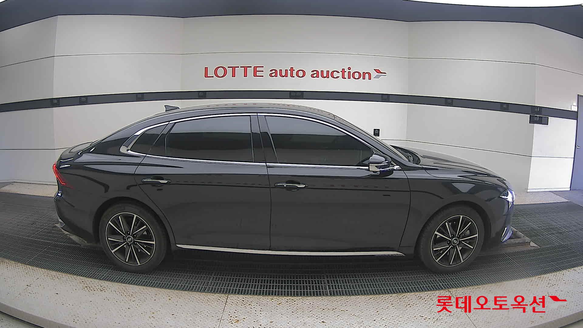 Hyundai Grandeur 2022 Черный из Кореи, фото 3