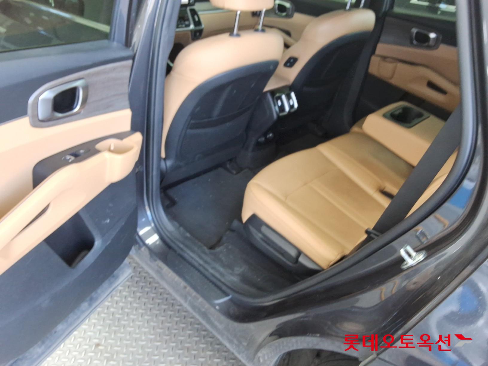 Kia Sorento Hybrid id 3633669 из Кореи 36