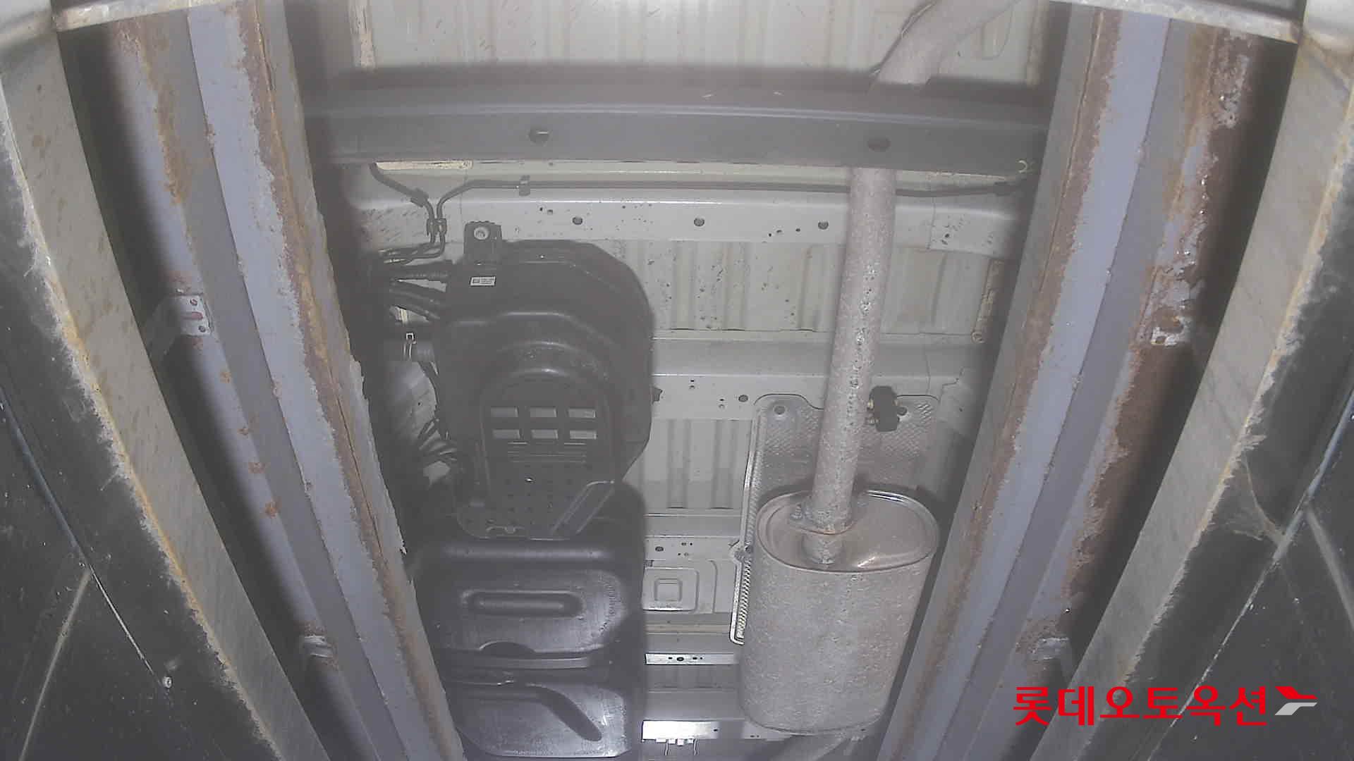 هيونداي ستاريا 2023 - صورة 2