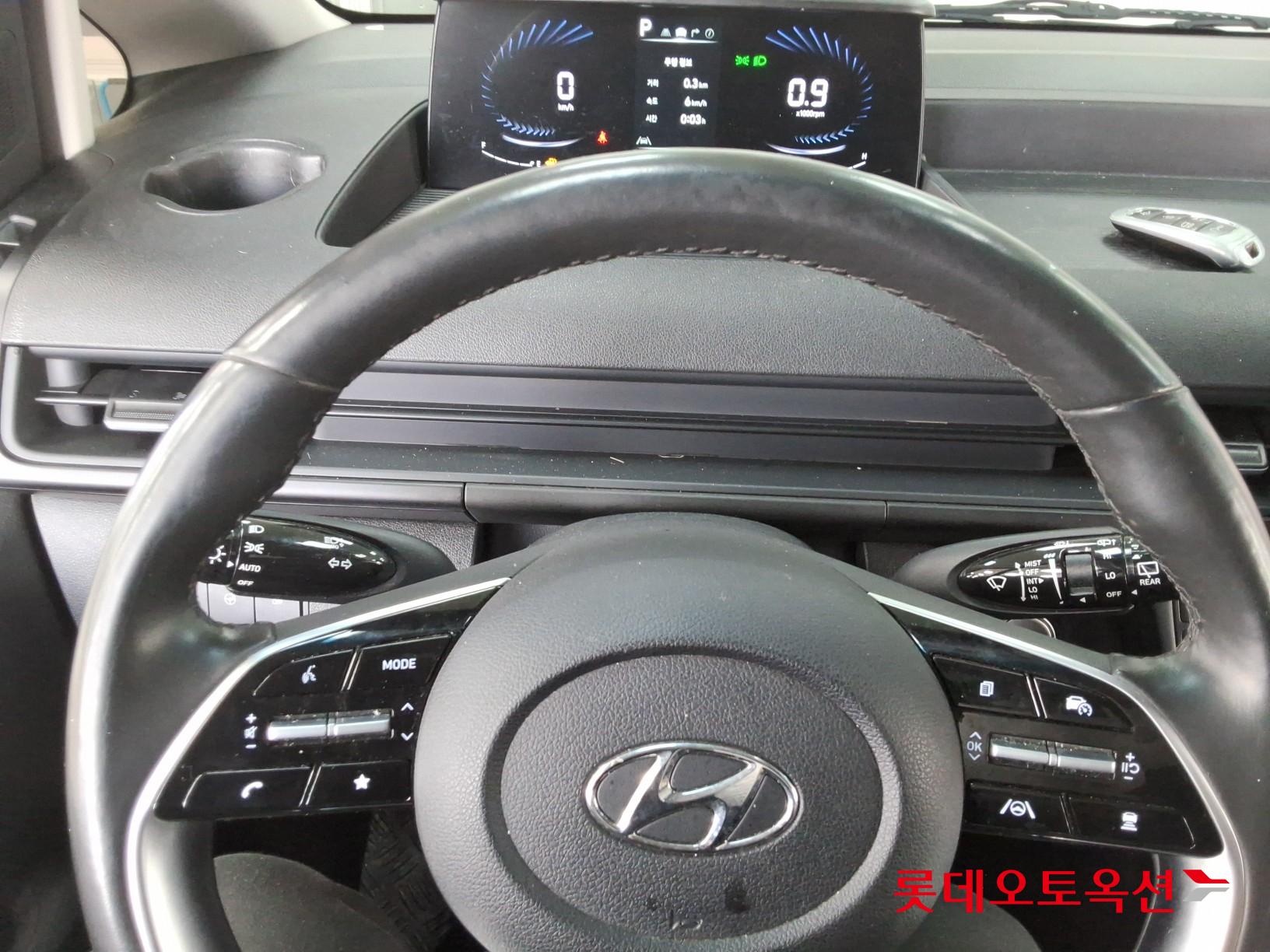 هيونداي ستاريا 2022 - صورة 30