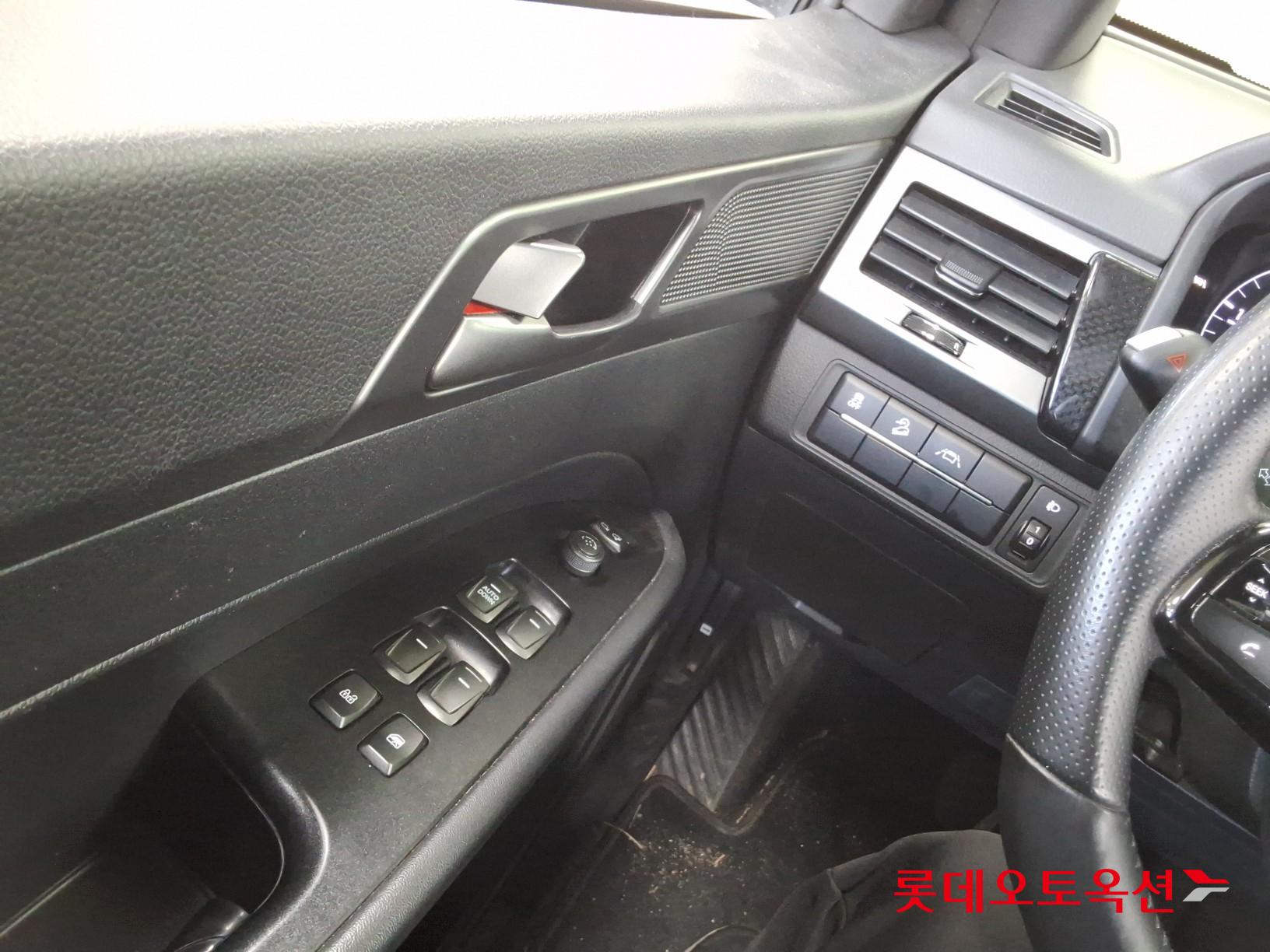 2022 - SsangYong REXTON