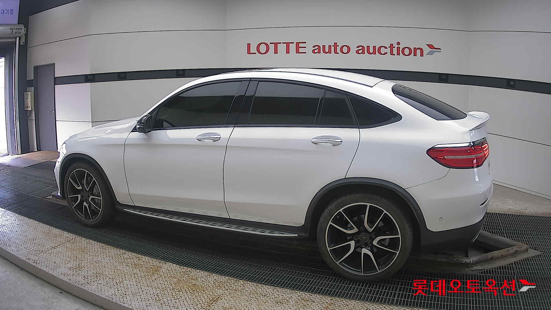 2018 - Mercedes-Benz 43 4M