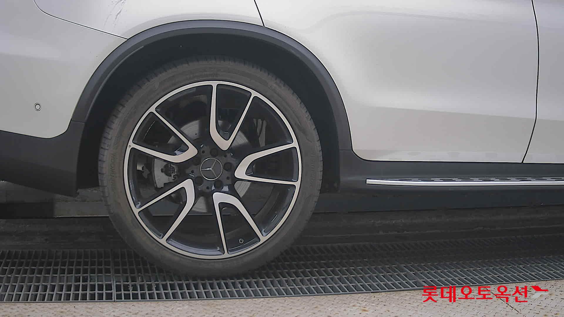 2018 - Mercedes-Benz 43 4M