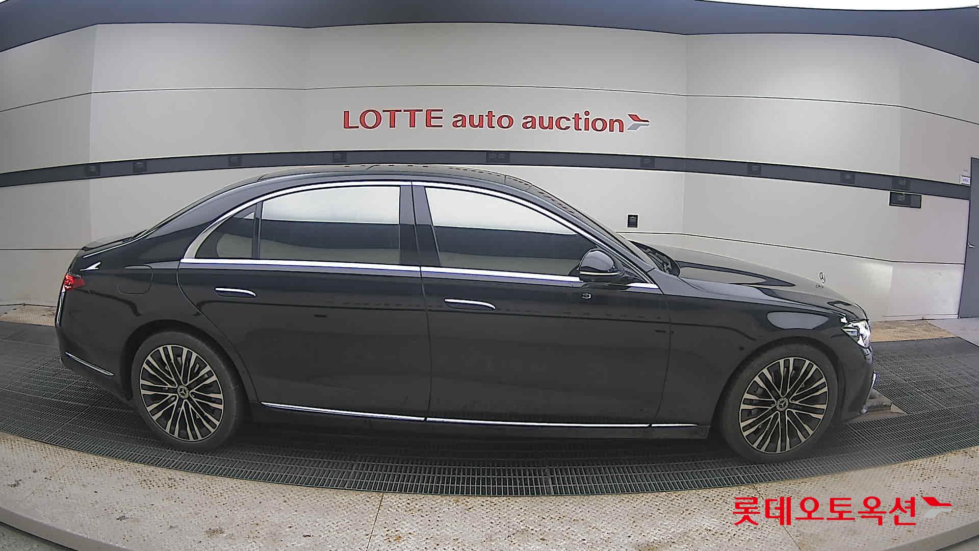 2021 - Mercedes-Benz S580