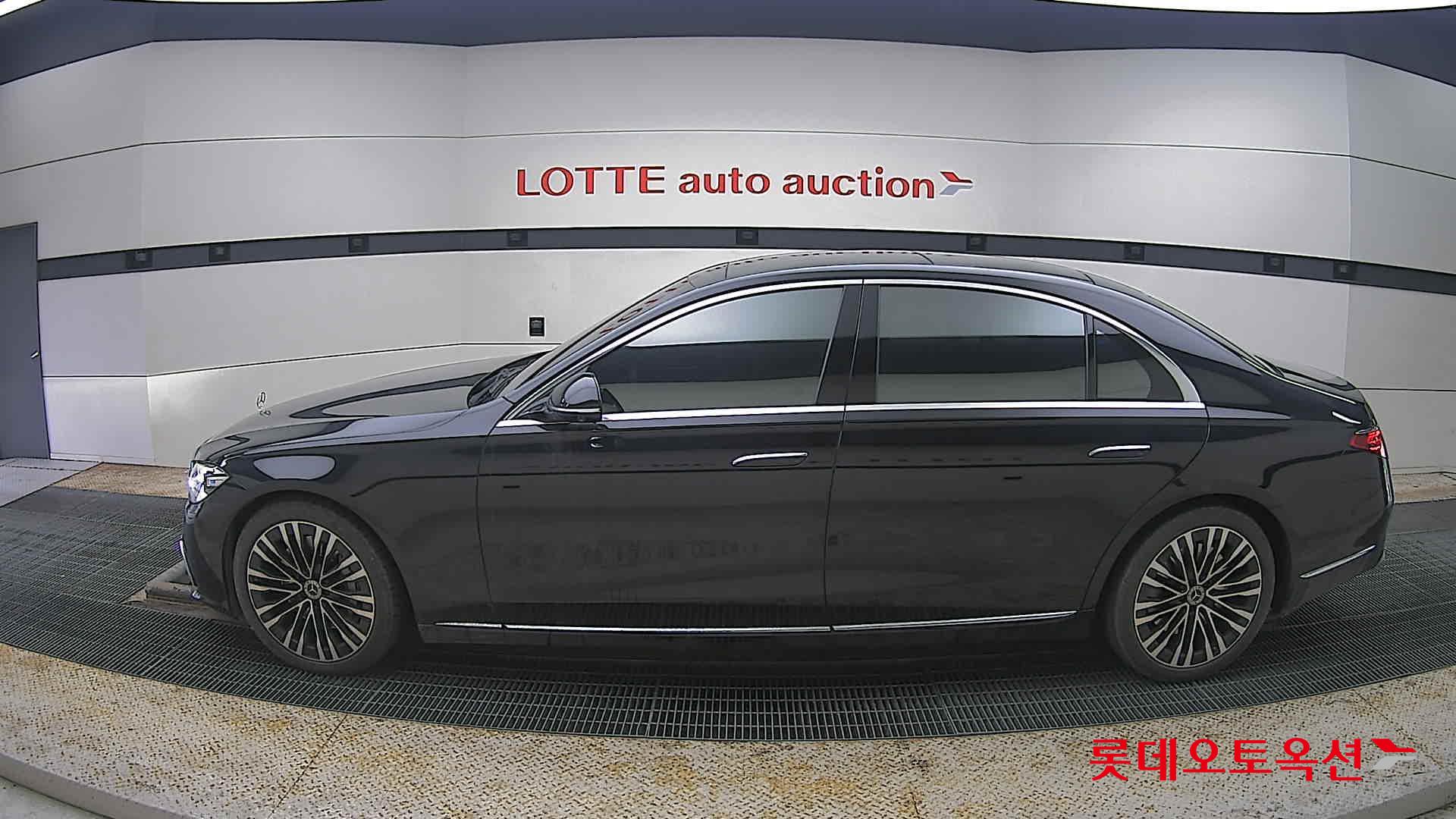 2021 - Mercedes-Benz S580