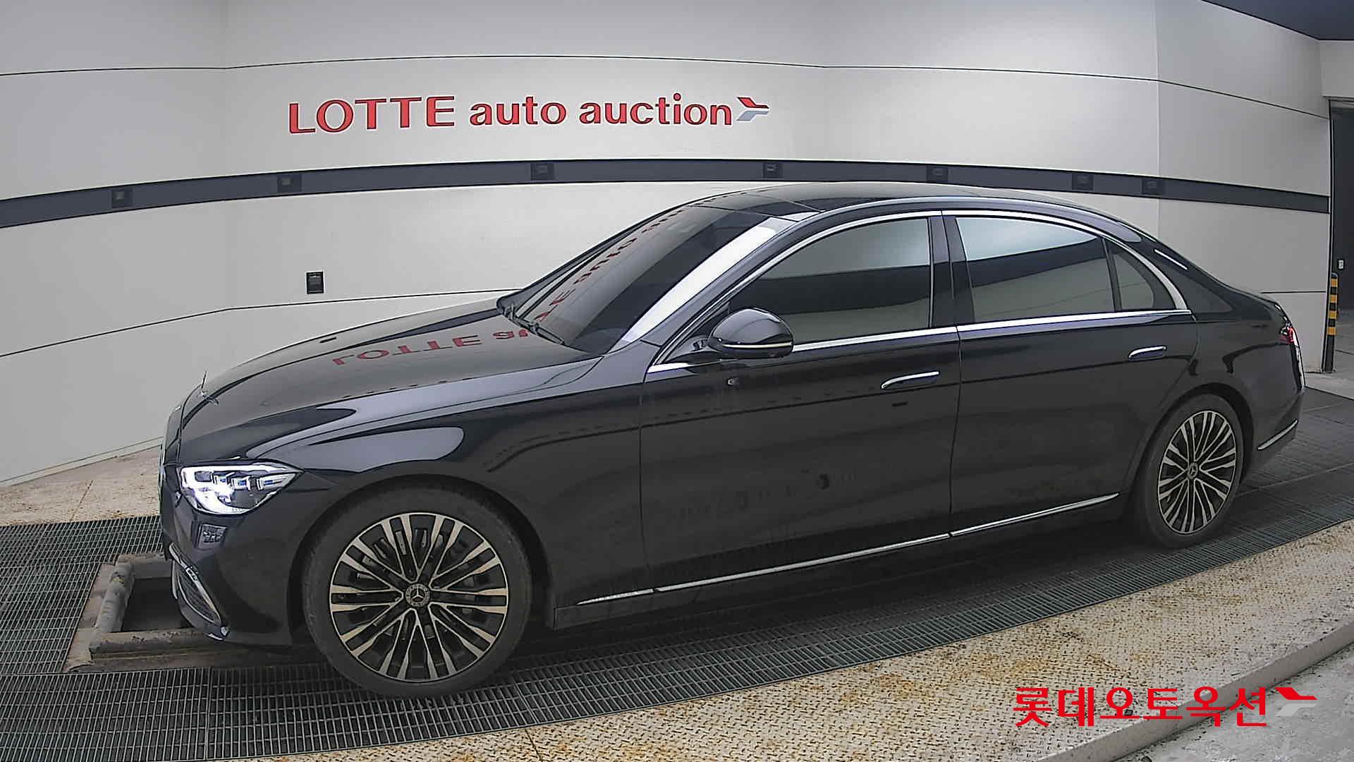 2021 - Mercedes-Benz S580