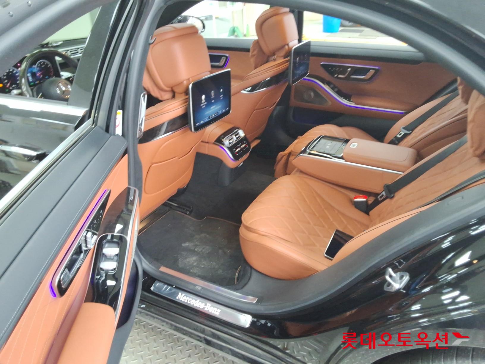 2021 - Mercedes-Benz S580