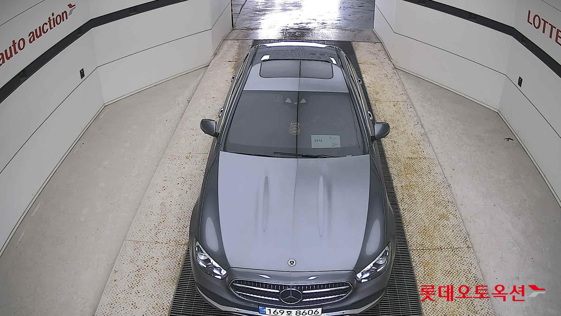 2022 - Mercedes-Benz E350