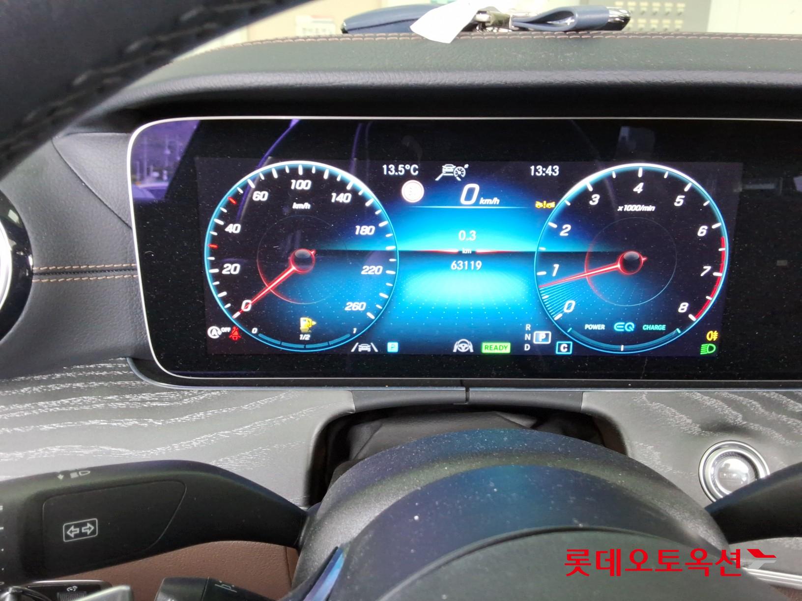 2022 - Mercedes-Benz E350