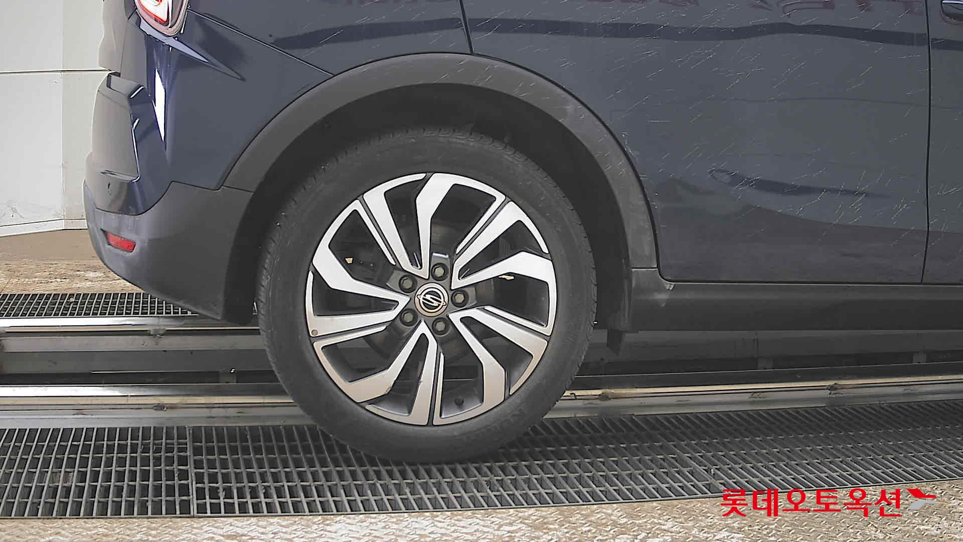 سانغ يونغ تيفولي