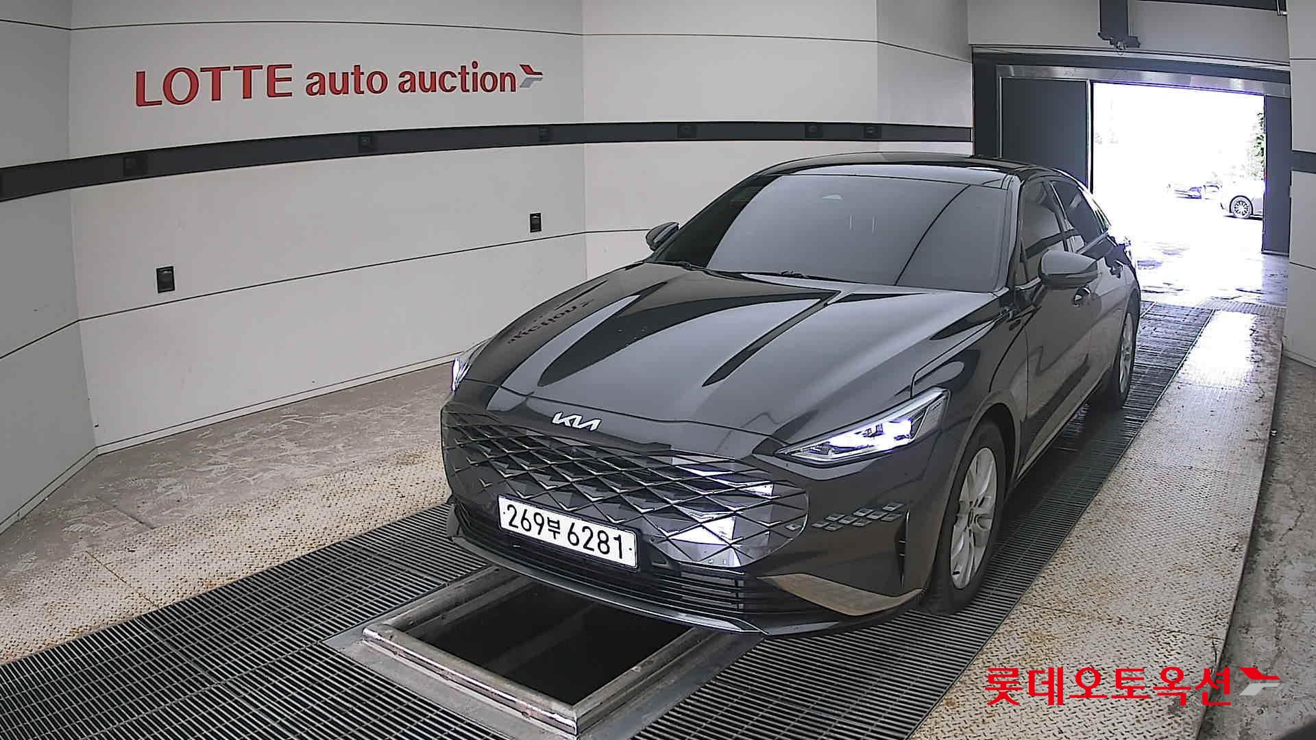 2023 - kia k8