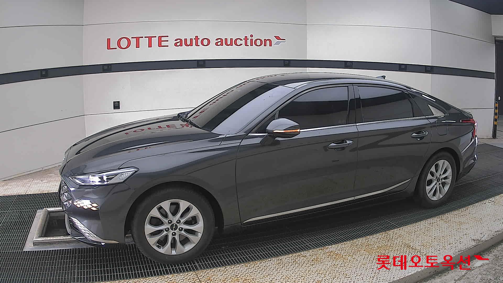 2023 - kia k8