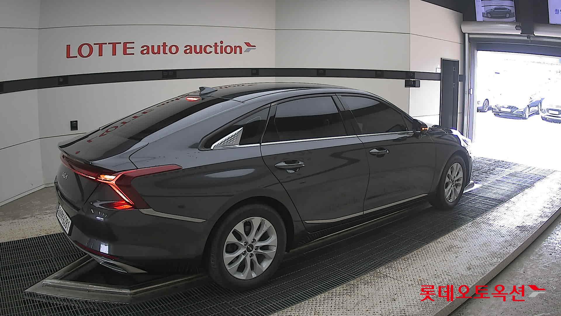 2023 - kia k8