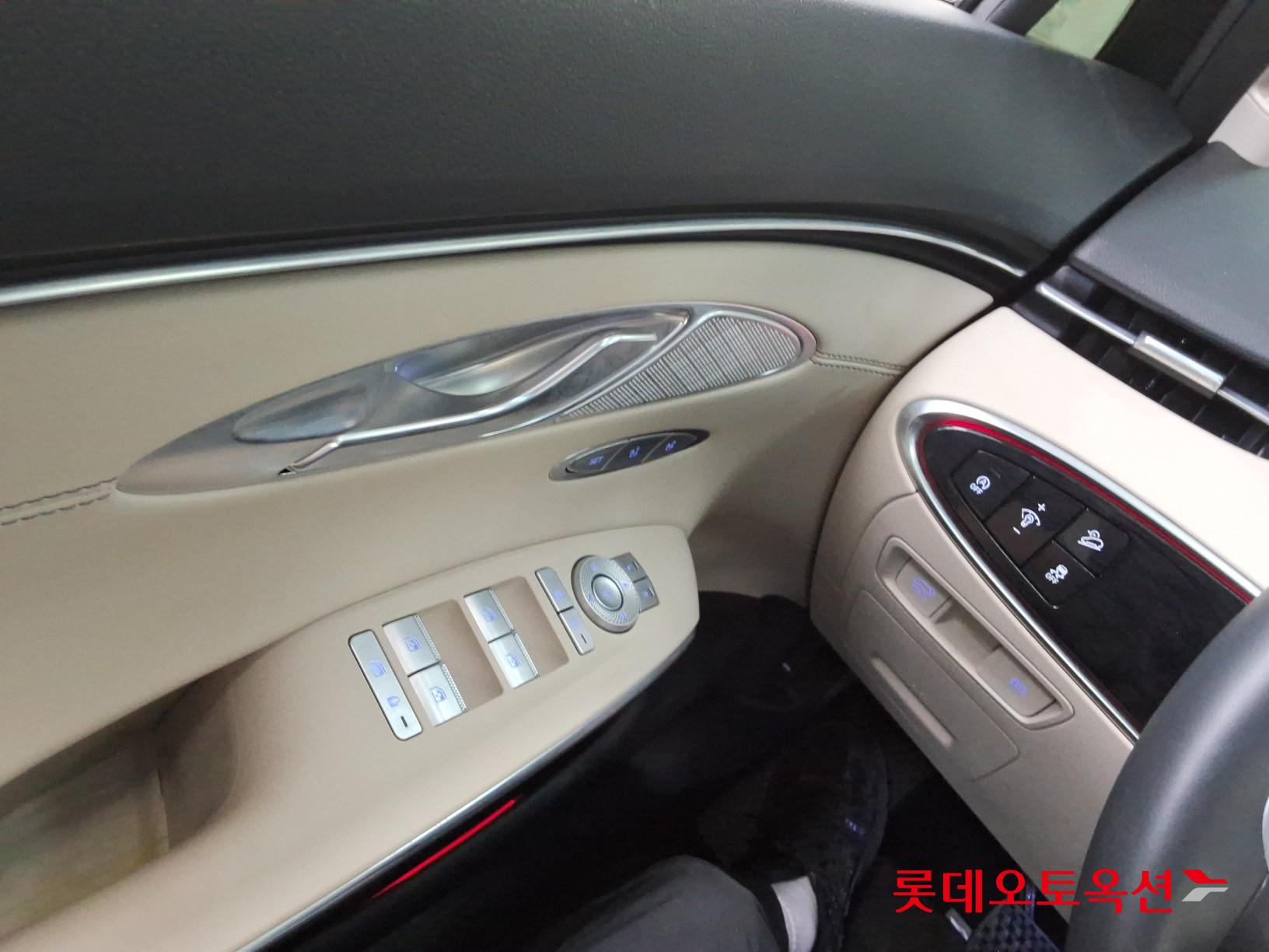 Genesis GV70 - 29