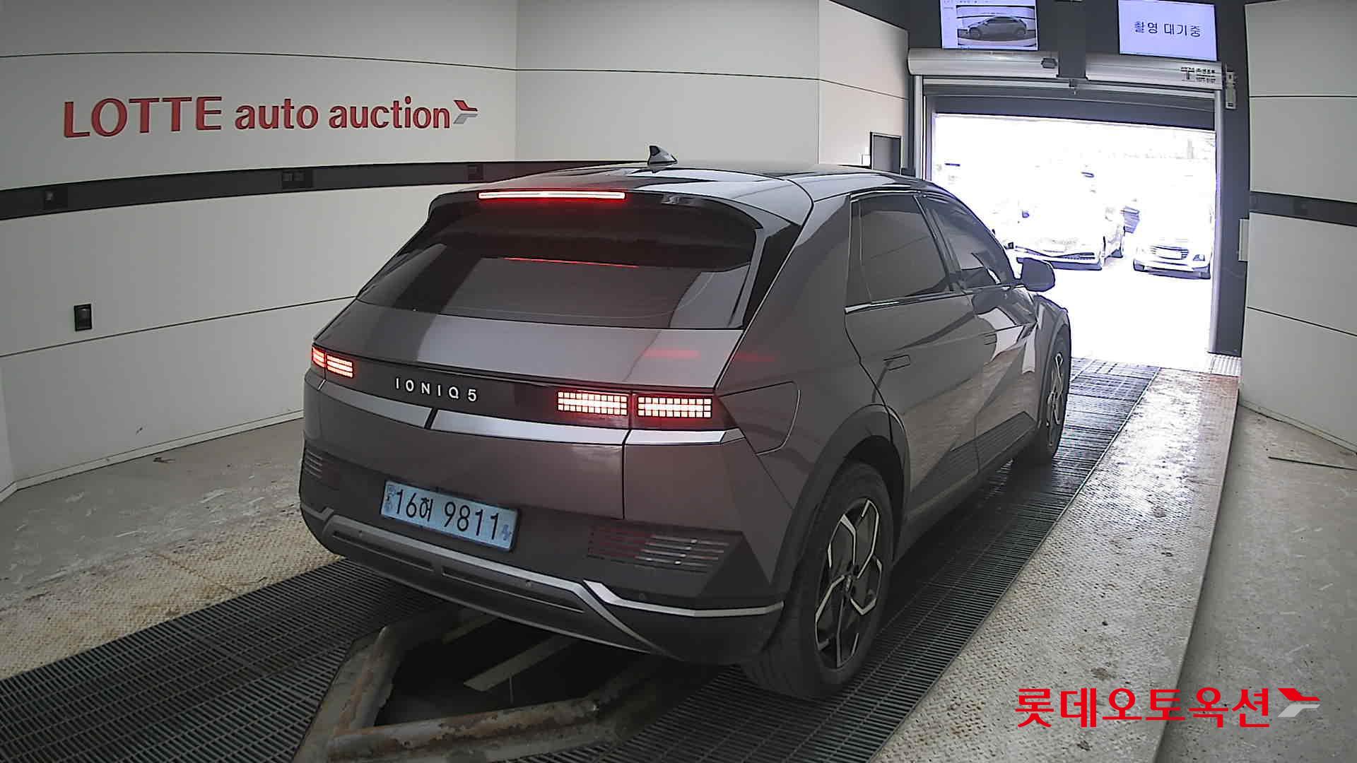 Hyundai Ioniq 5 2022 - Image 18